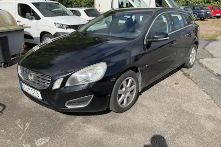 Volvo V60 2013 — авто из Европы под ключ
