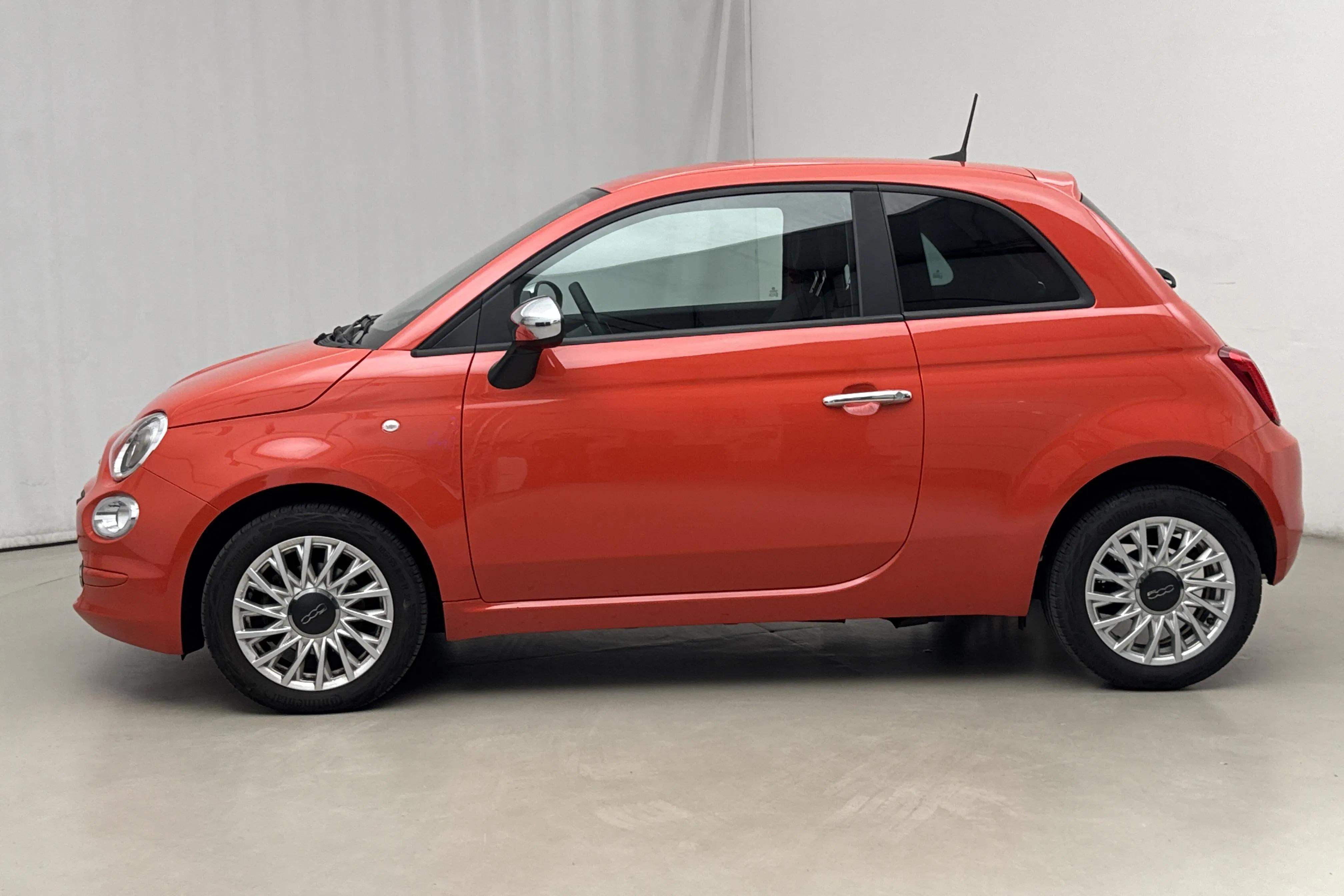 Presentation photo 2 of 15: Fiat 500 Hybrid (70hk) - 42 090 km - Manual - orange - 2023