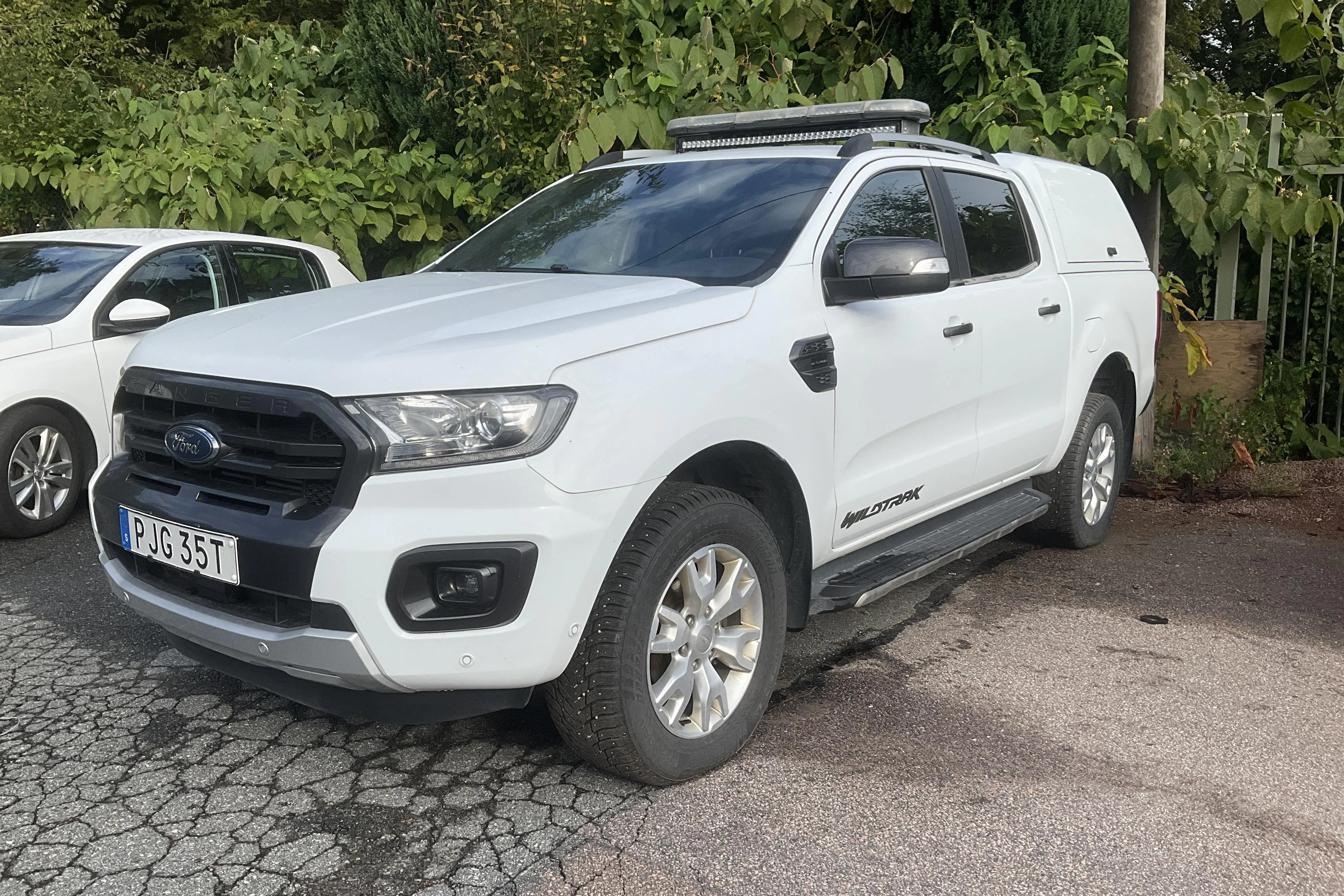 Presentationsfoto 1 av 12: Ford Ranger 2.0 TDCi 4WD (213hk) - 17 302 mil - Automat - vit - 2020