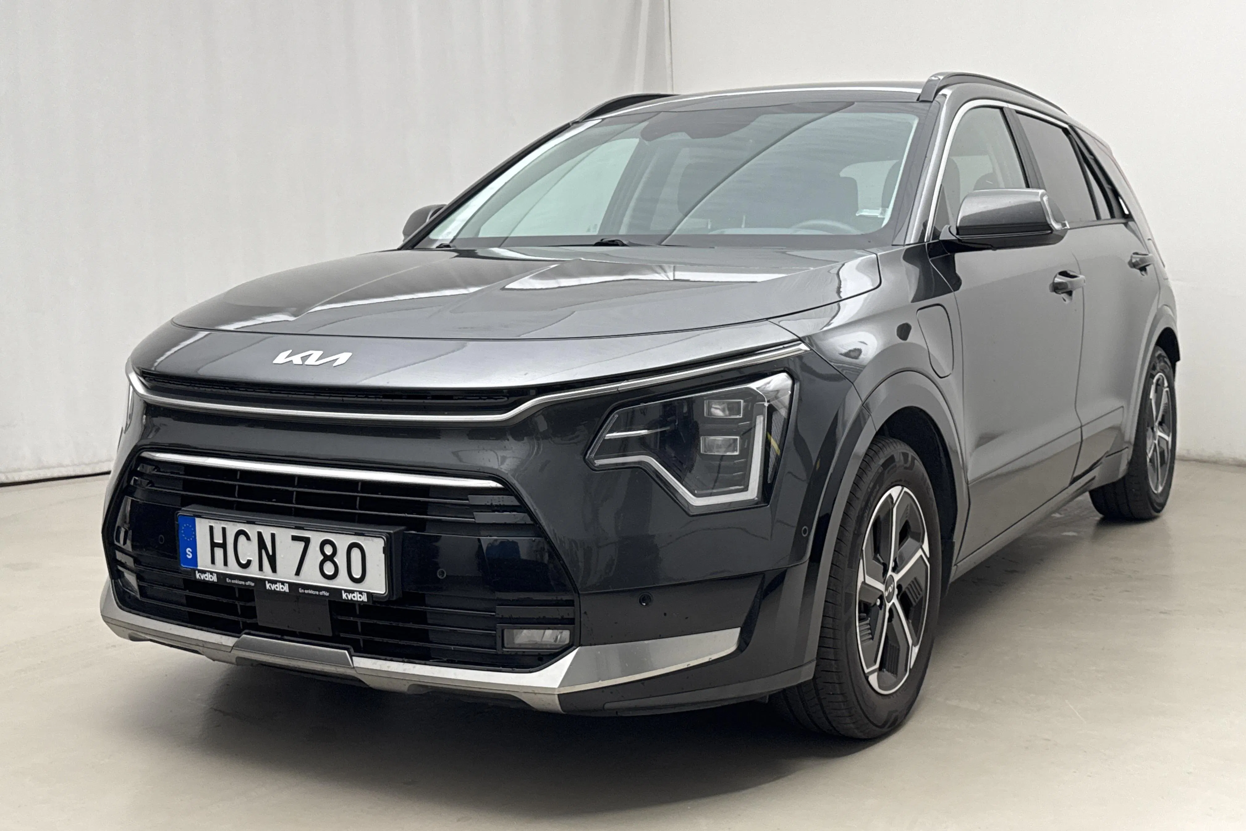 Presentationsfoto 1 av 22: KIA Niro Plug-in Hybrid (183hk) - 6 875 mil - Automat - grå - 2024