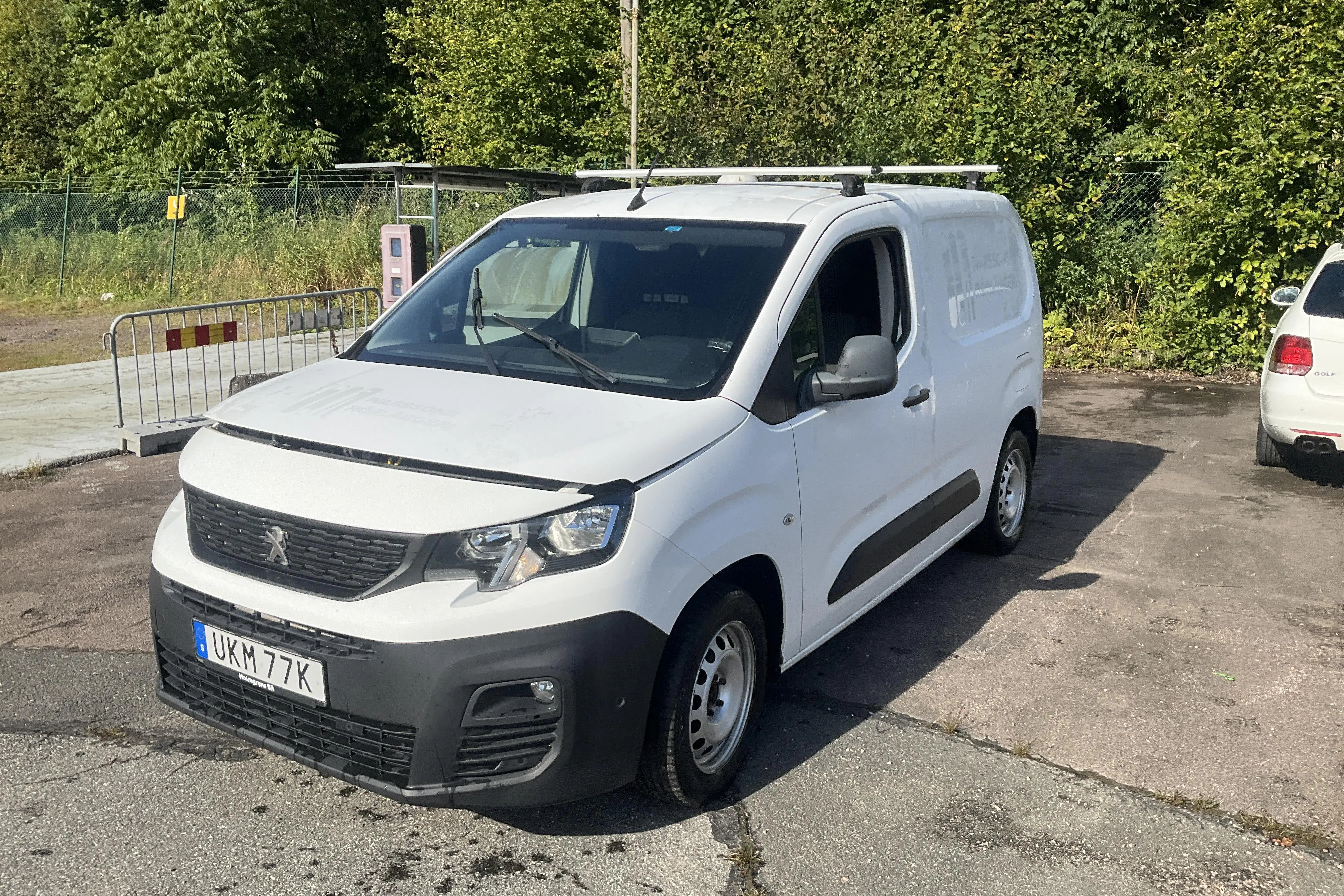 Presentation photo 1 of 12: Peugeot Partner 1.5 HDI Skåp (100hk) - 126 740 km - Manual - white - 2019