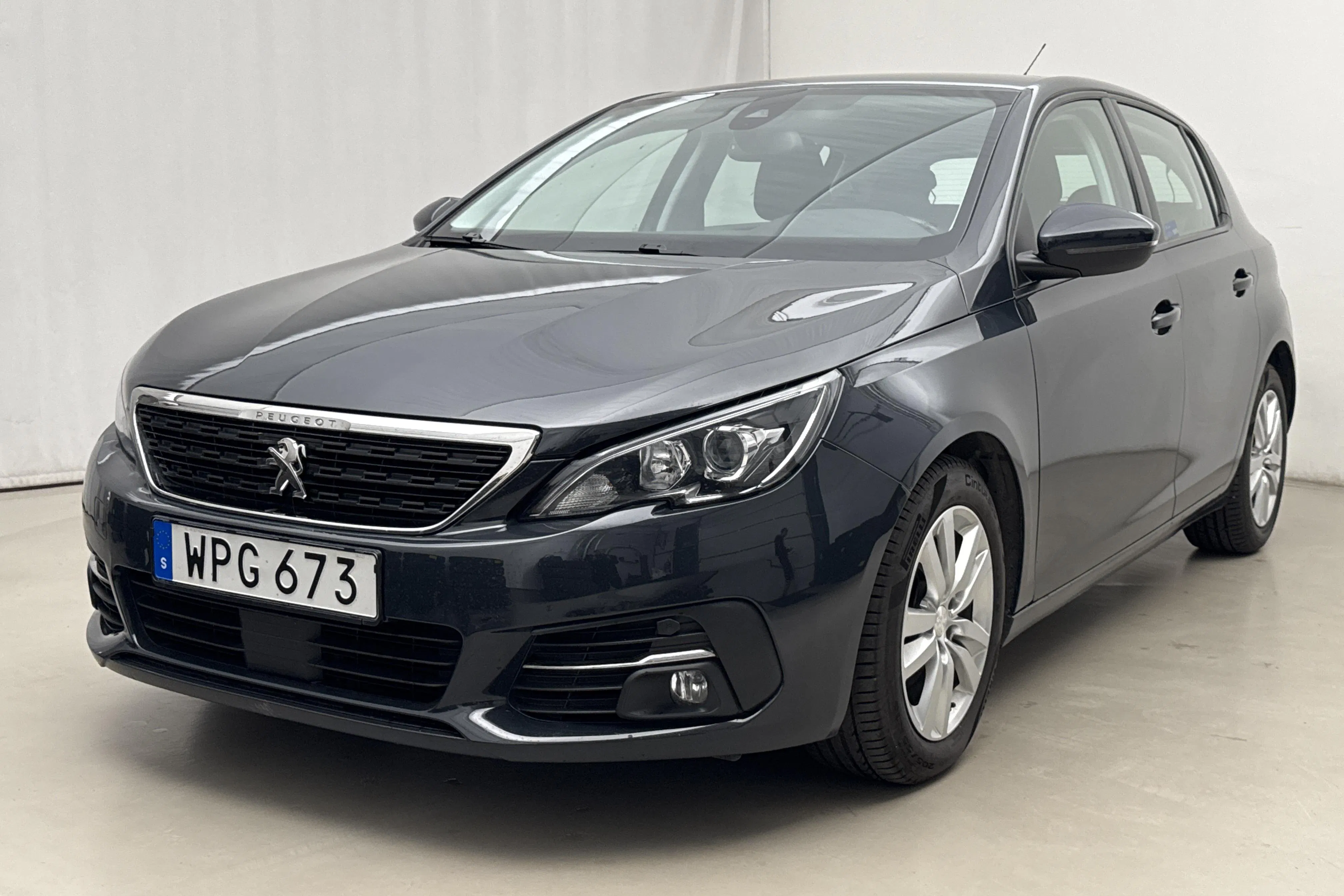 Presentation photo 1 of 16: Peugeot 308 PureTech 5dr (130hk) - 52 970 km - Automatic - dark grey - 2018