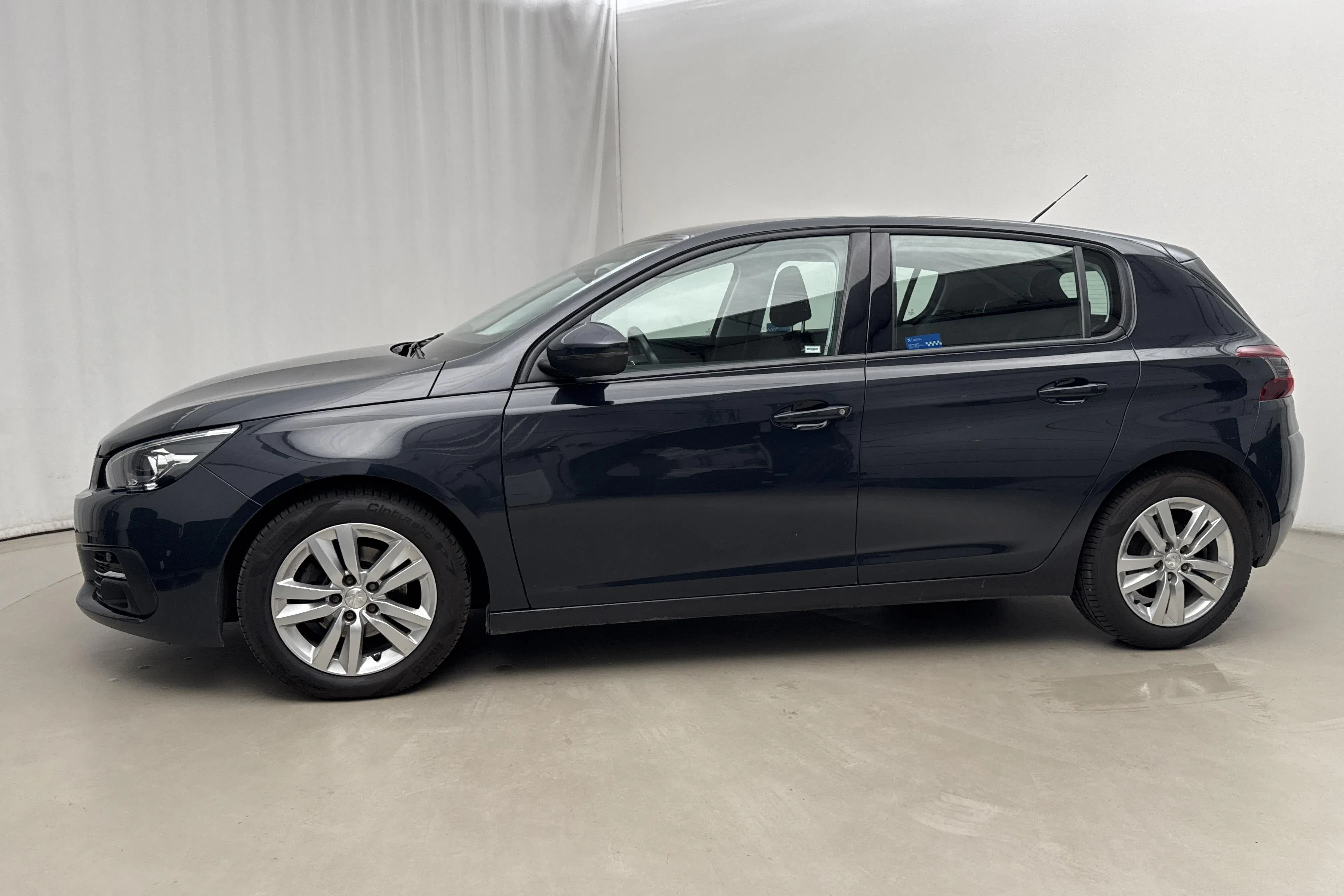 Presentation photo 2 of 16: Peugeot 308 PureTech 5dr (130hk) - 52 970 km - Automatic - dark grey - 2018