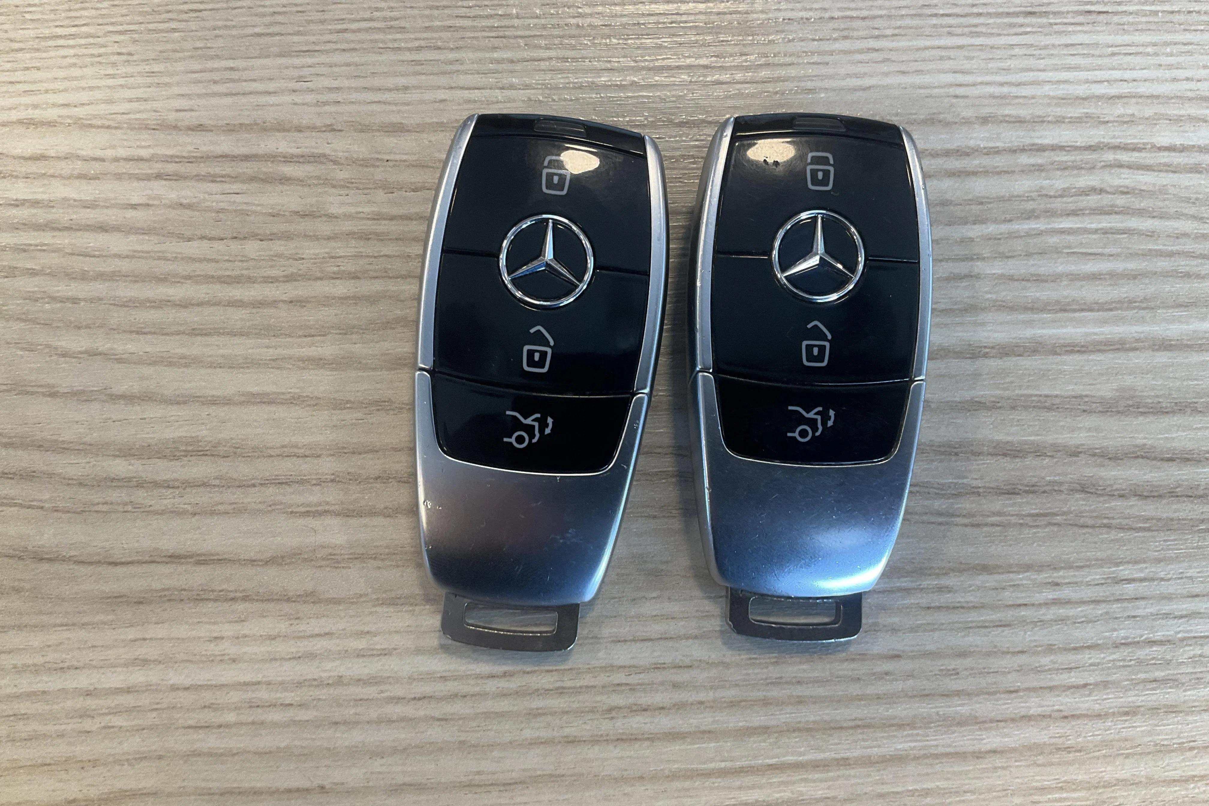 Presentationsfoto 16 av 16: Mercedes E 300 de Kombi S213 (316hk) - 14 329 mil - Automat - grå - 2021