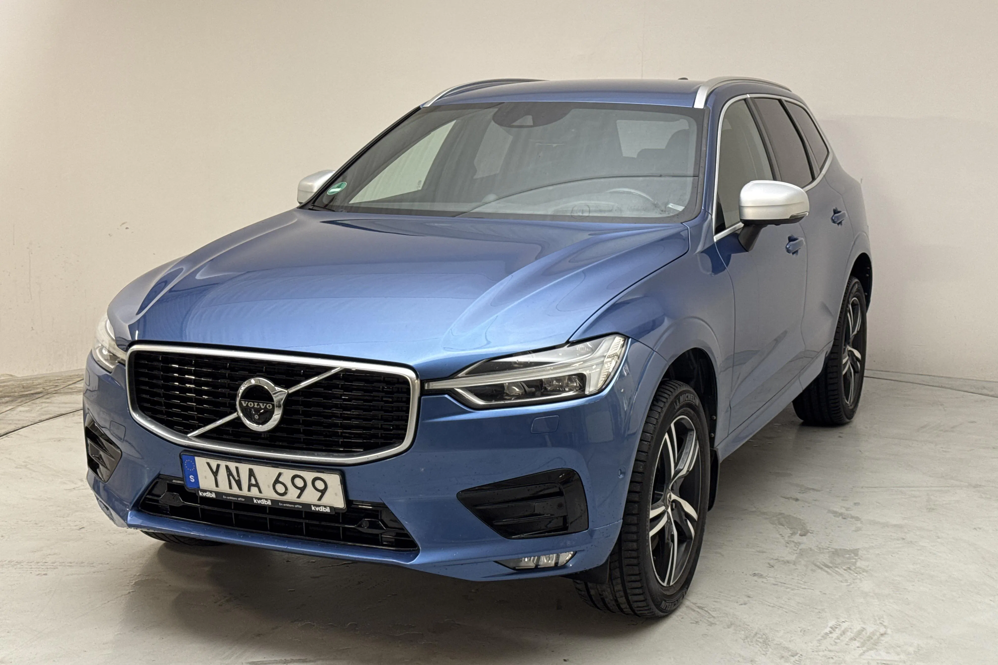 Presentationsfoto 1 av 17: Volvo XC60 D5 AWD (235hk) - 16 555 mil - Automat - blå - 2018