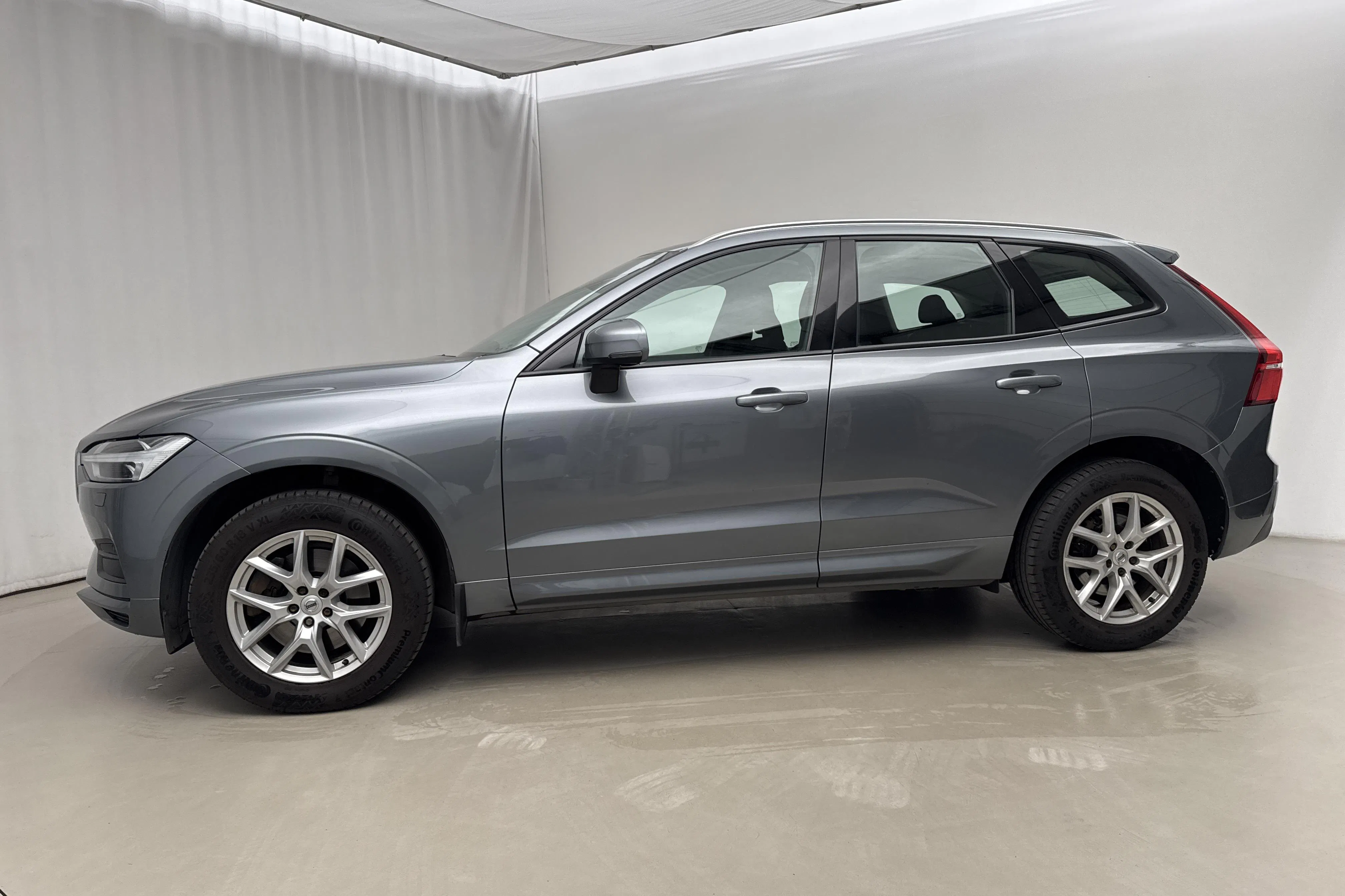 Presentation photo 2 of 19: Volvo XC60 D4 2WD (190hk) - 253 000 km - Automatic - gray - 2019