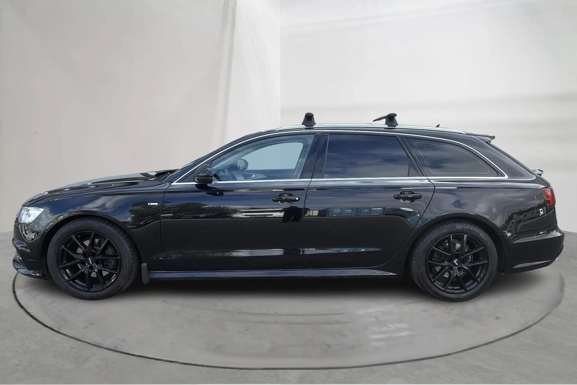 Presentation photo 2 of 13: Audi A6 2.0 TDI Avant quattro (190hk) - 191 420 km - Automatic - black - 2017
