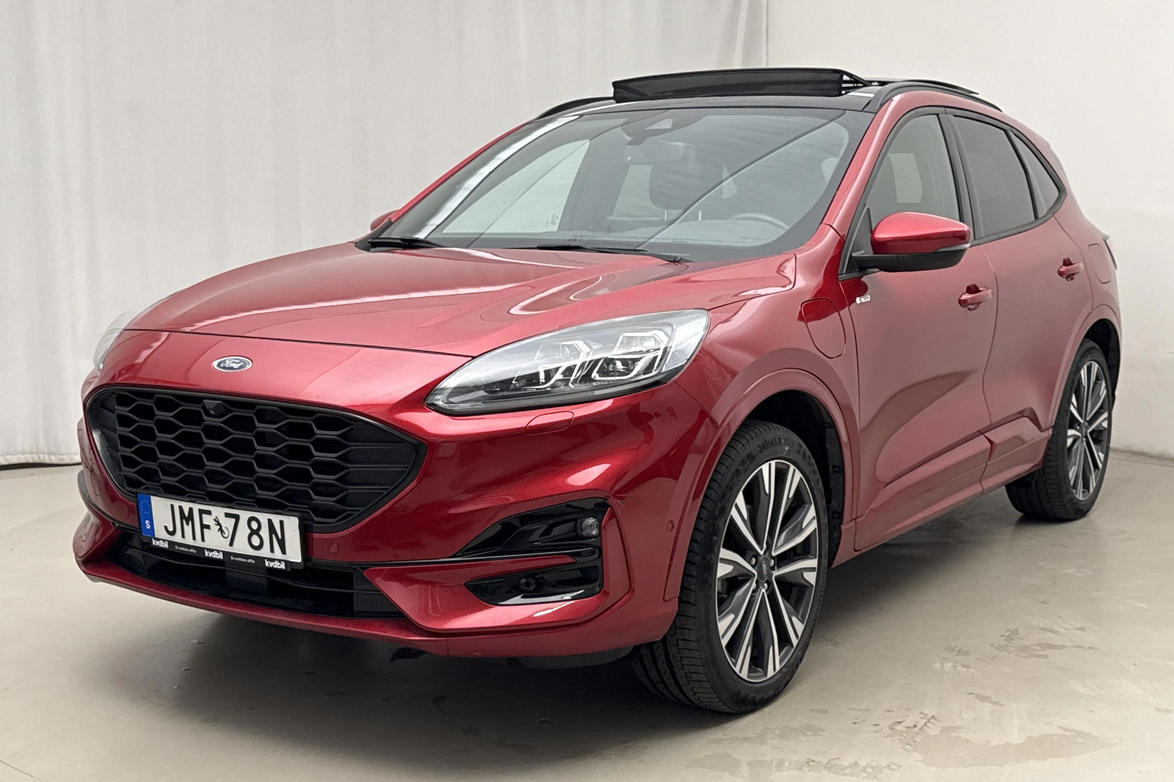Presentation photo 1 of 23: Ford Kuga 2.5 PHEV (225hk) - 93 940 km - Automatic - red - 2022