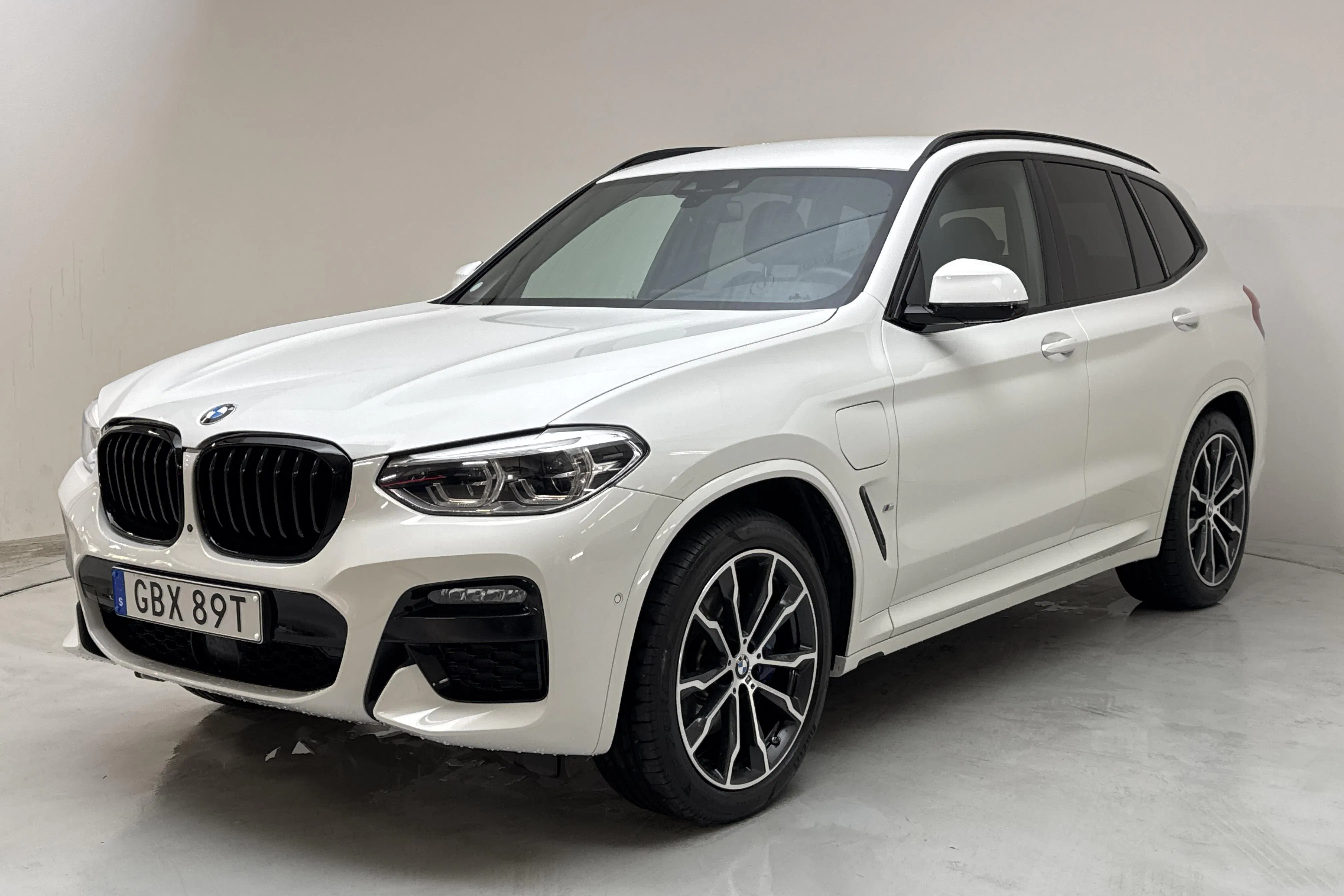 Presentation photo 1 of 18: BMW X3 xDrive30e, G01 (292hk) - 27 200 km - Automatic - white - 2021