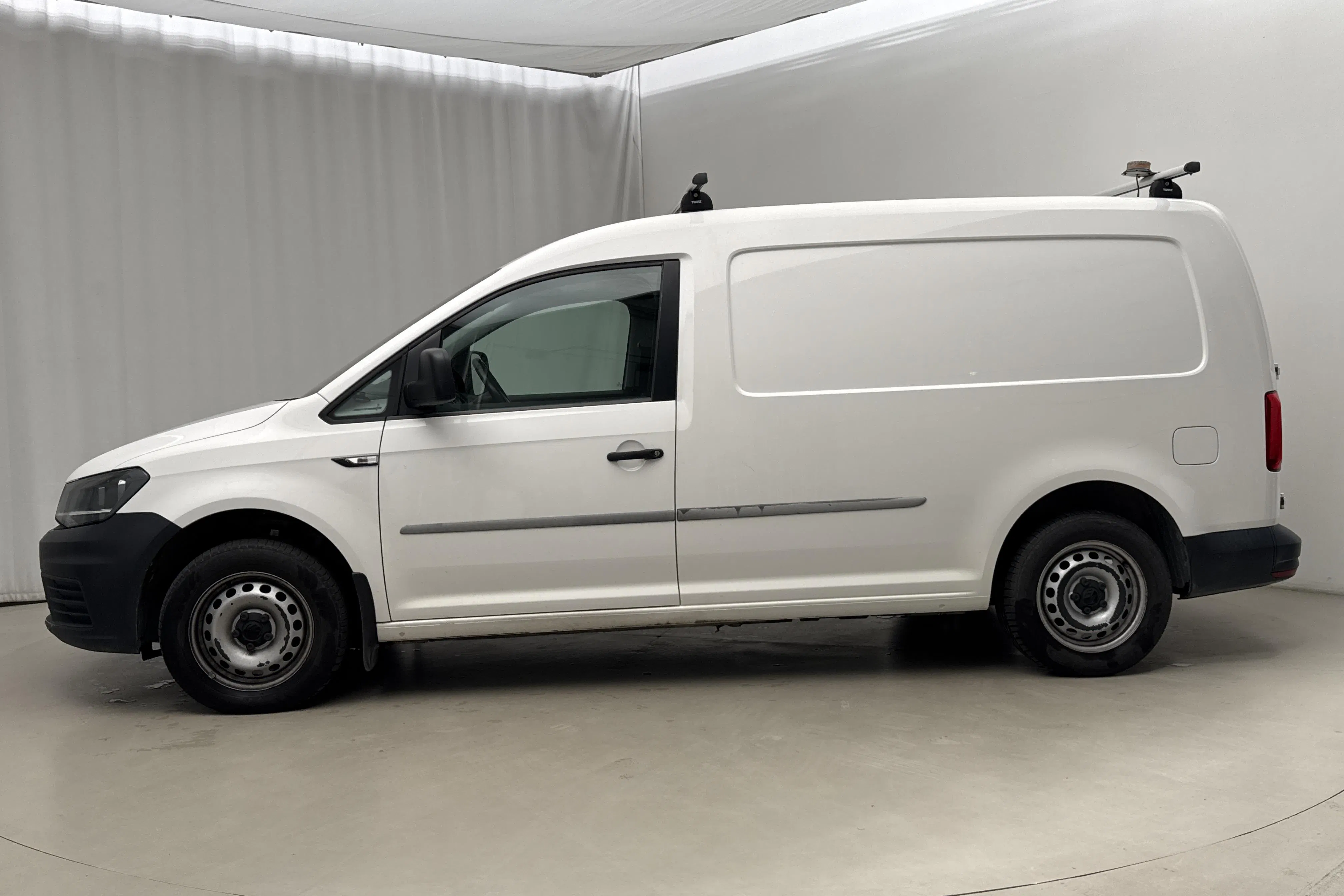 Presentation photo 2 of 14: VW Caddy 2.0 TDI Maxi Skåp (102hk) - 135 690 km - Automatic - white - 2019