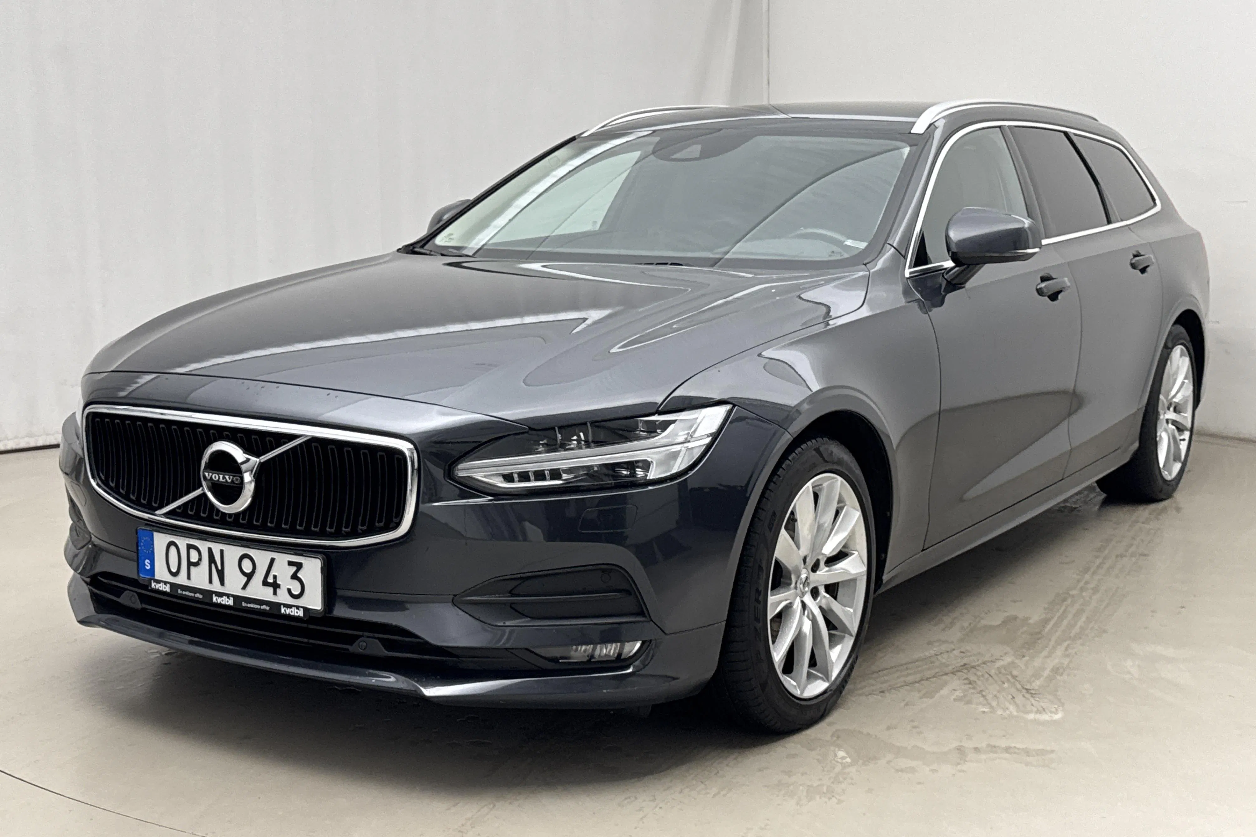 Presentation photo 1 of 21: Volvo V90 D4 (190hk) - 128 080 km - Automatic - gray - 2019