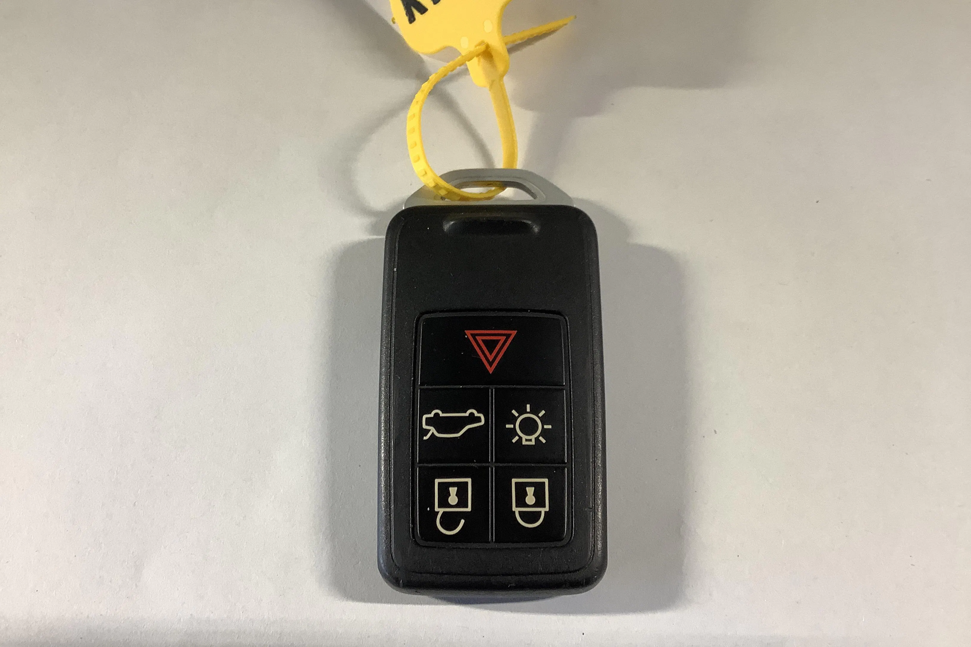 Presentationsfoto 13 av 13: Volvo V40 Cross Country D3 (150hk) - 14 552 mil - Manuell - Ljusblå - 2018
