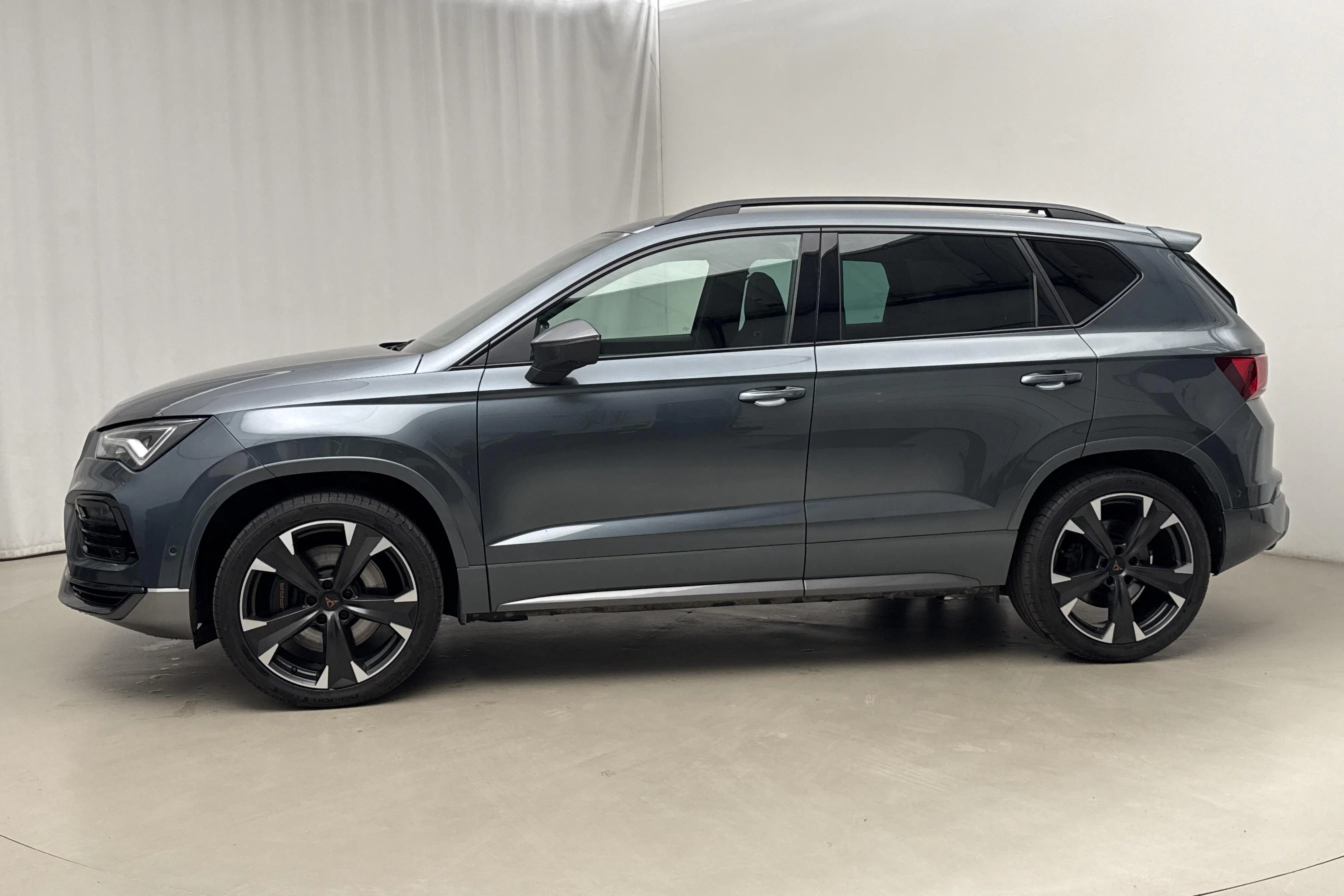 Presentation photo 2 of 19: Cupra Ateca 2.0 TSI Cupra 4Drive (300hk) - 41 260 km - Automatic - dark grey - 2021