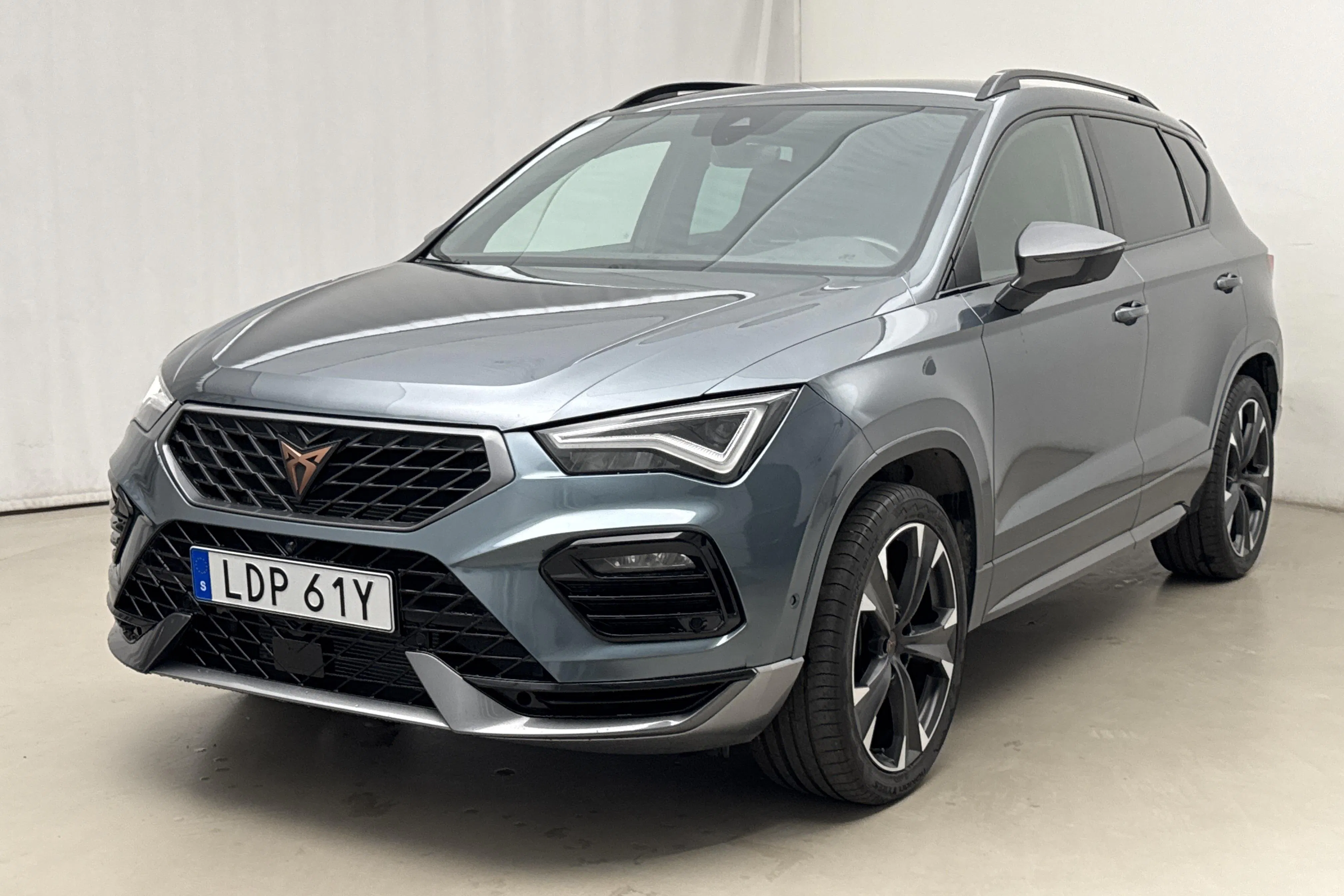 Presentation photo 1 of 19: Cupra Ateca 2.0 TSI Cupra 4Drive (300hk) - 41 260 km - Automatic - dark grey - 2021
