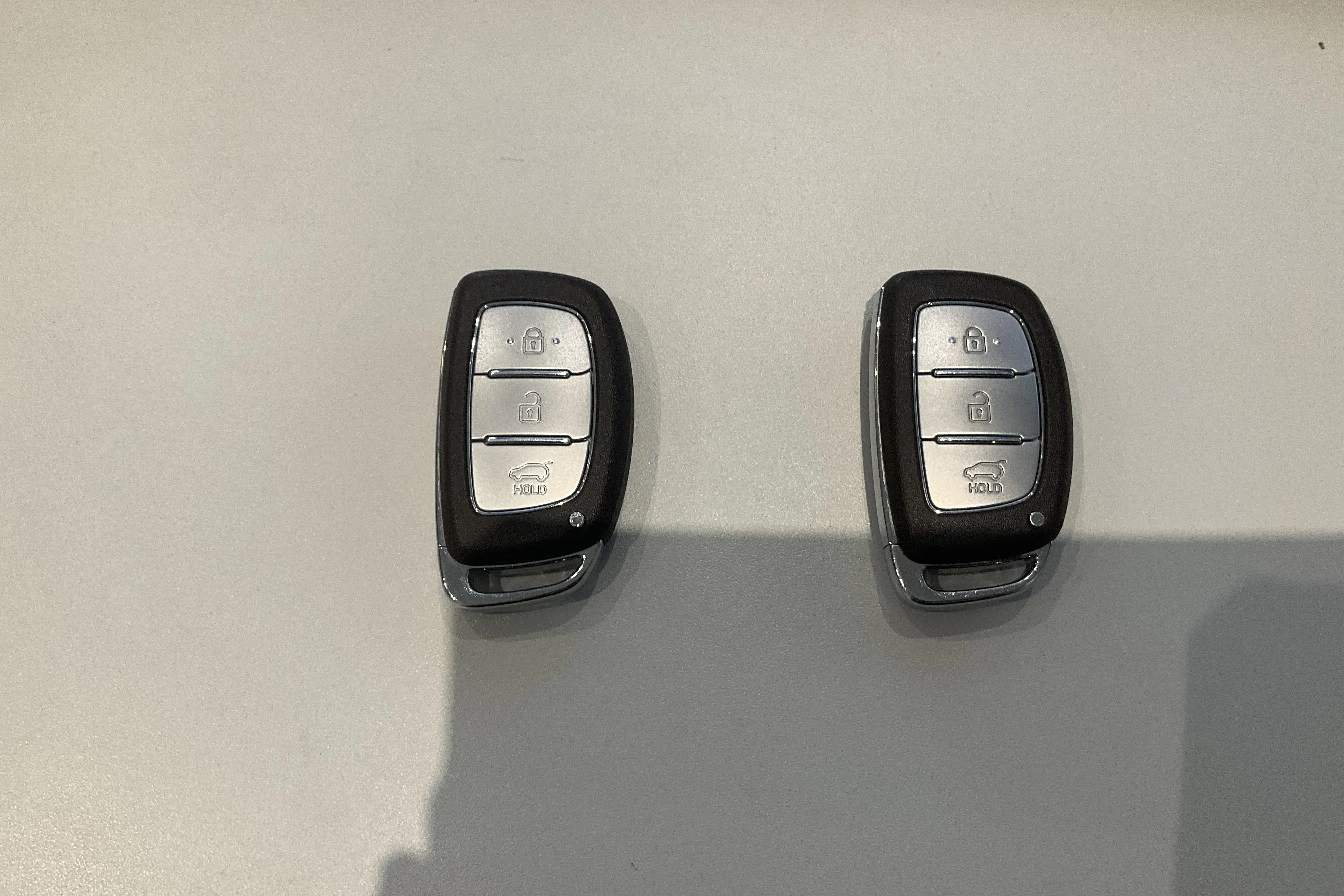 Presentation photo 18 of 18: Hyundai IONIQ Electric (120hk) - 27 370 km - Automatic - white - 2019