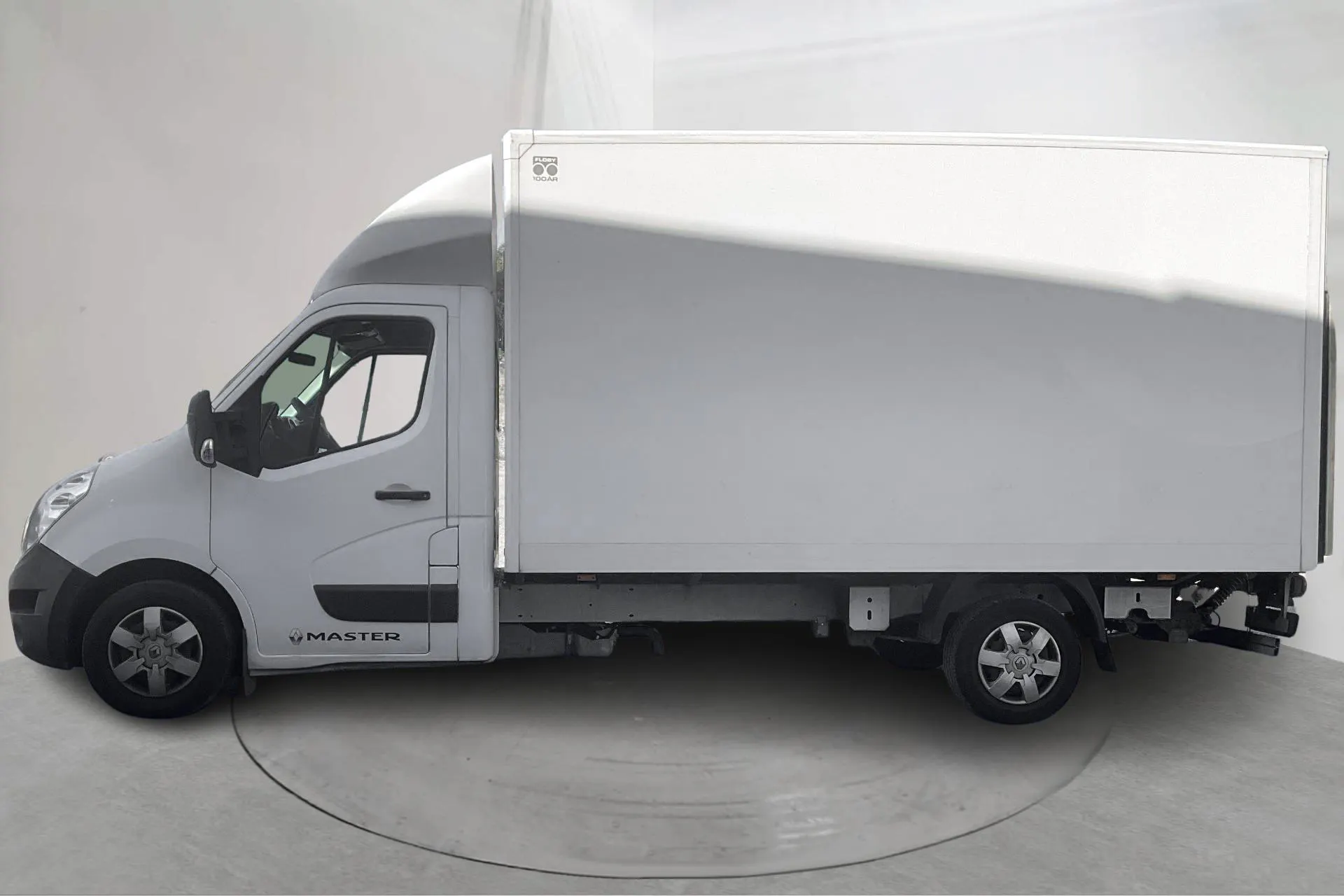 Presentationsfoto 2 av 36: Renault Master 2.3 dCi Volymskåp 2WD (145hk) - 8 124 mil - Manuell - vit - 2019