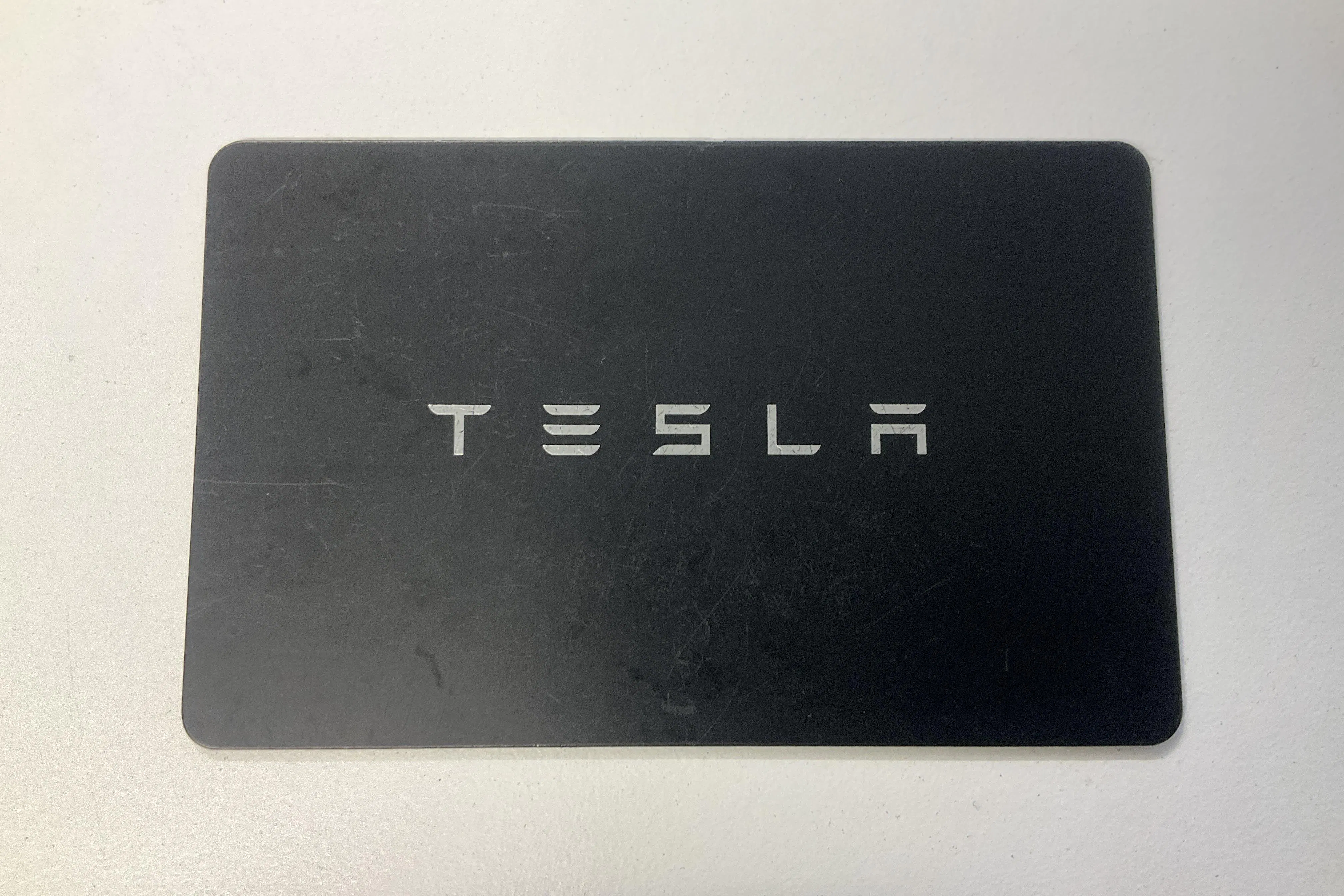 Presentation photo 24 of 24: Tesla Model Y Long Range Dual Motor AWD - 36 210 km - Automatic - white - 2023