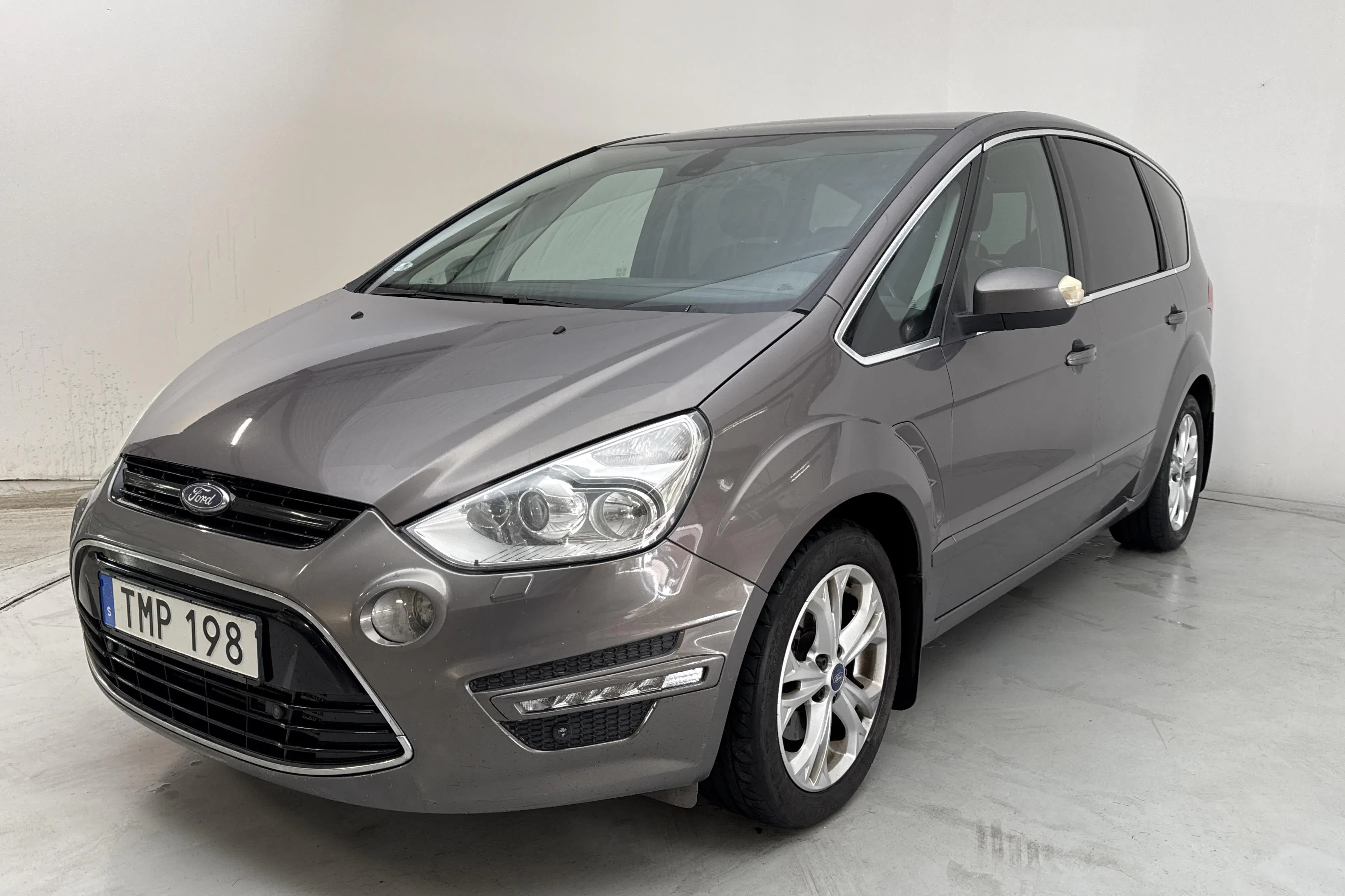 Presentation photo 1 of 17: Ford S-MAX 2.2 Duratorq TDCi (200hk) - 254 260 km - Automatic - brown - 2012