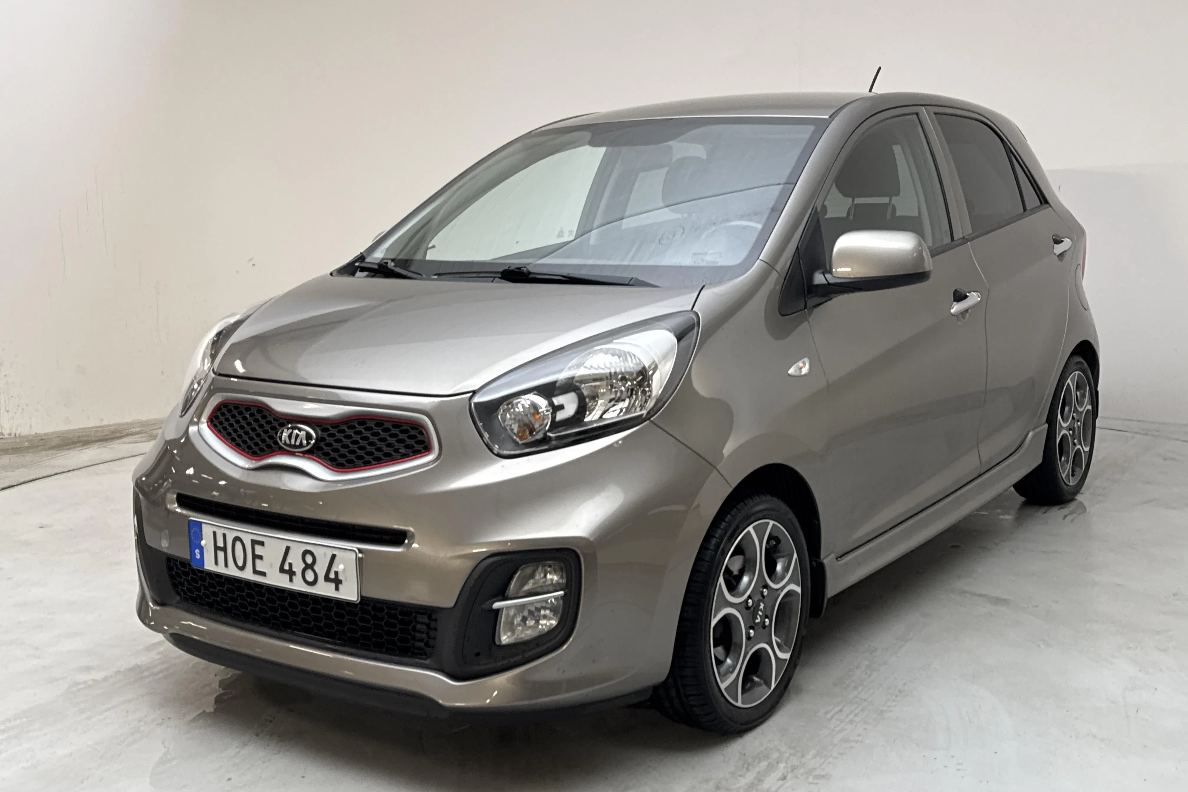 Presentation photo 1 of 12: KIA Picanto 1.0 5dr (69hk) - 40 520 km - Manual - gray - 2015