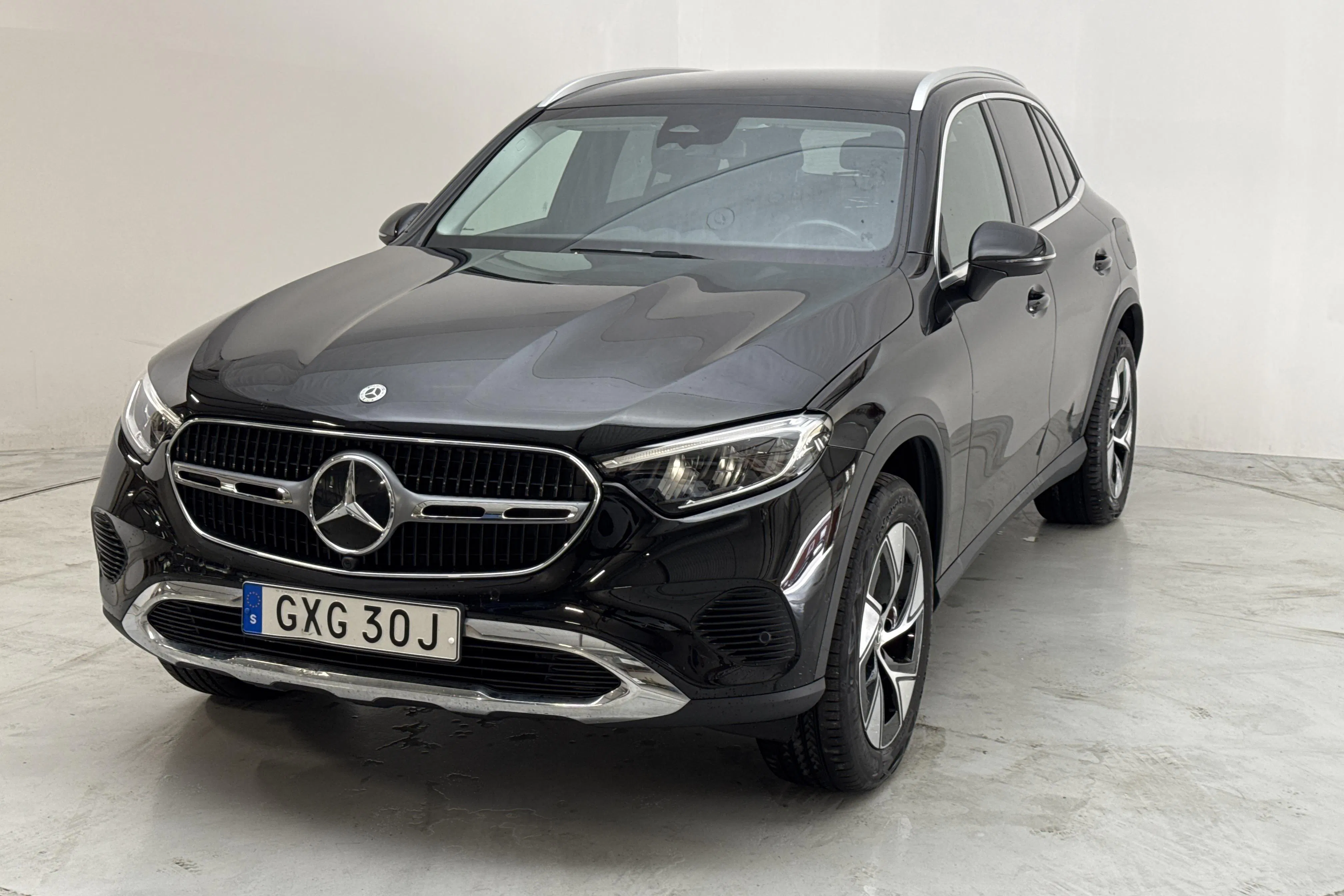 Presentation photo 1 of 16: Mercedes GLC 300 e 4MATIC X254 (313hk) - 32 680 km - Automatic - black - 2024