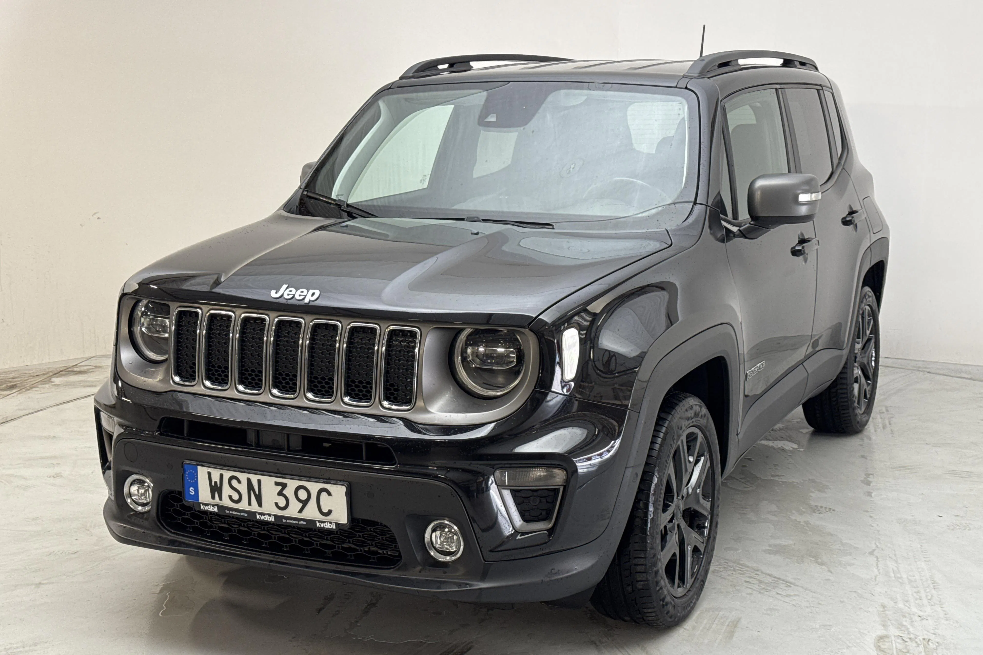 Presentation photo 1 of 15: Jeep Renegade 1.3 PHEV 4WD (190hk) - 87 030 km - Automatic - black - 2020