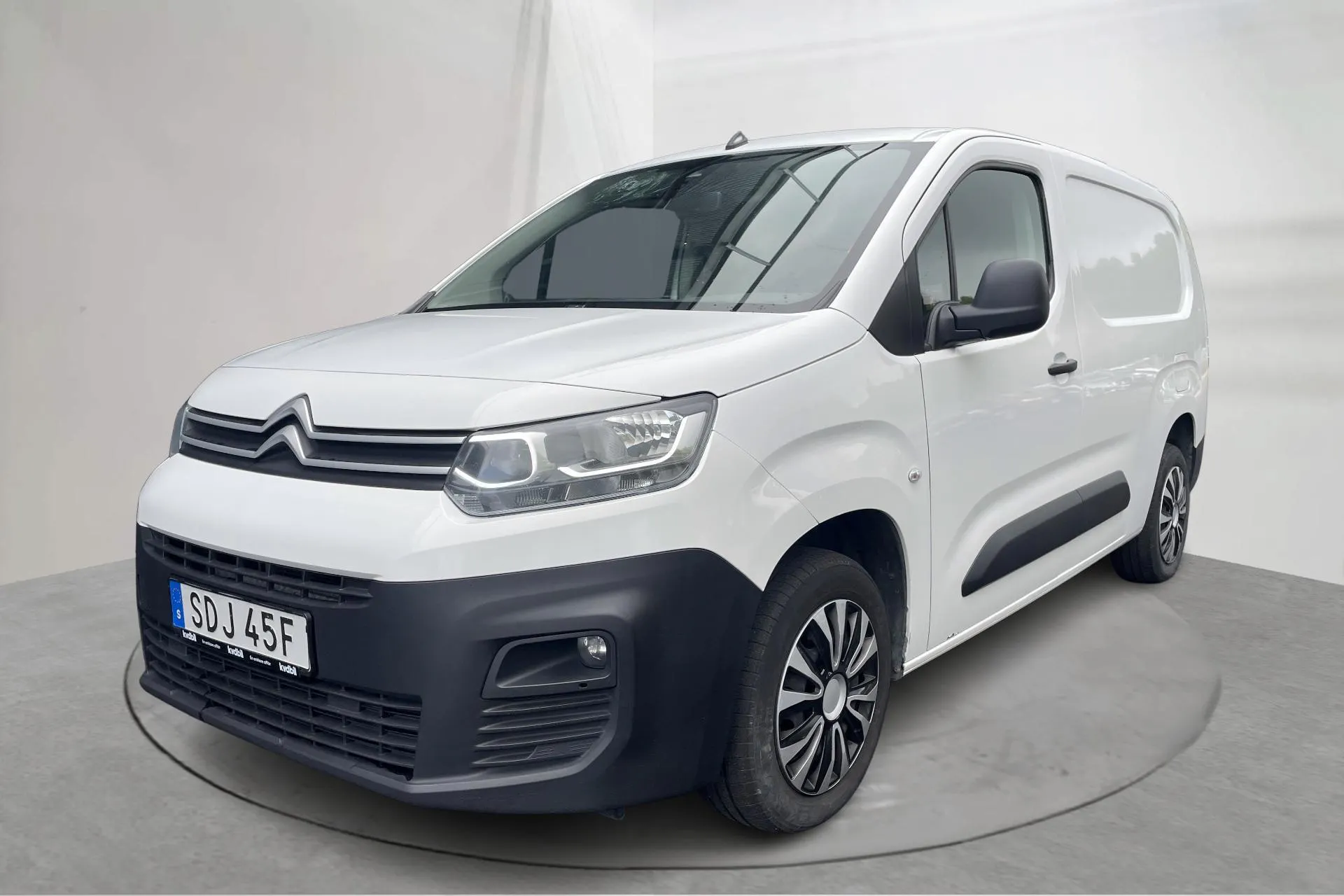 Presentation photo 1 of 14: Citroën Berlingo 1.5 BlueHDi Skåp (130hk) - 218 310 km - Automatic - white - 2020