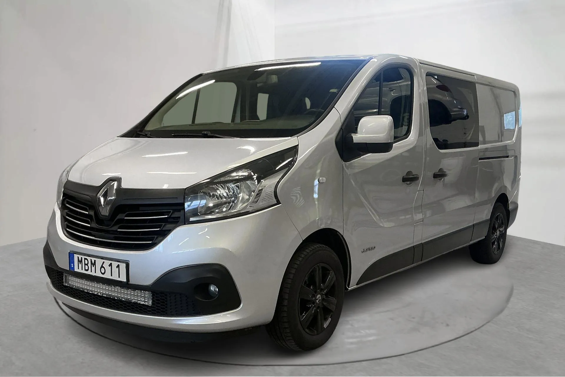 Presentation photo 1 of 14: Renault Trafic 1.6 dCi Skåp (140hk) - 207 490 km - Manual - silver - 2016