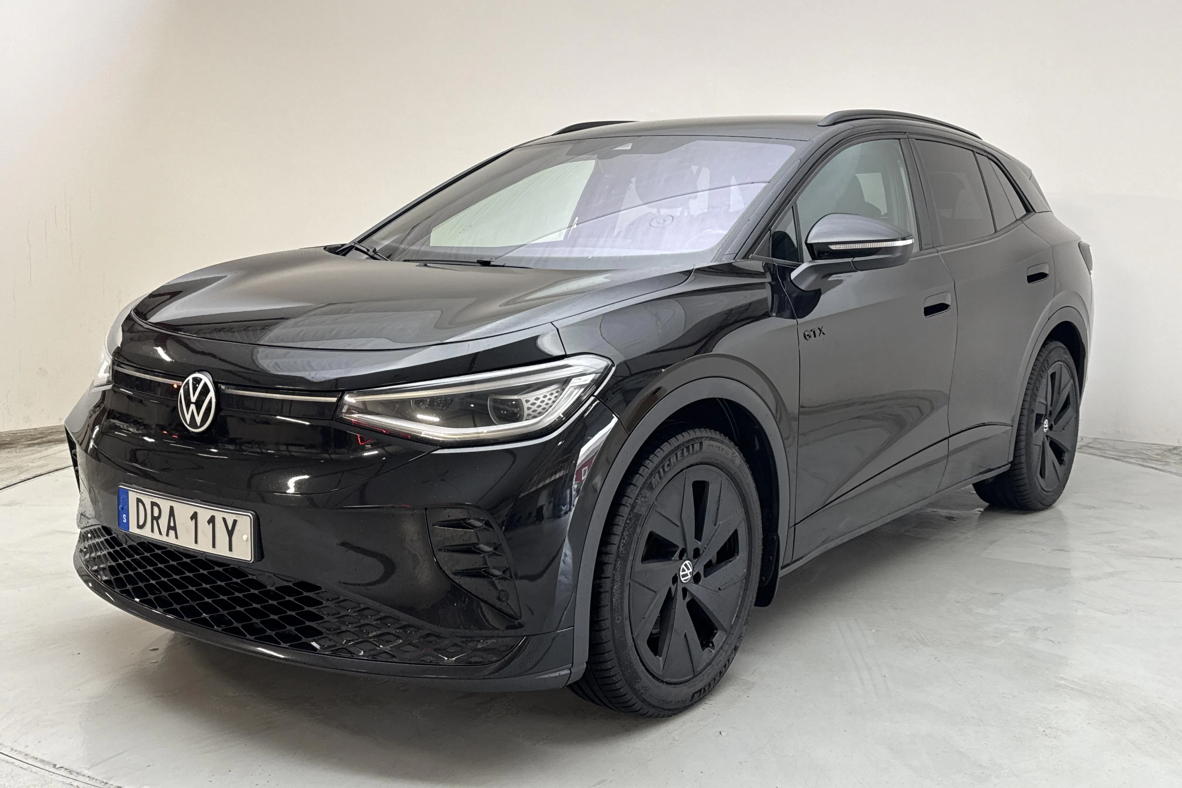 Presentationsfoto 1 av 16: VW ID.4 GTX 77kWh AWD (299hk) - 9 908 mil - Automat - svart - 2023