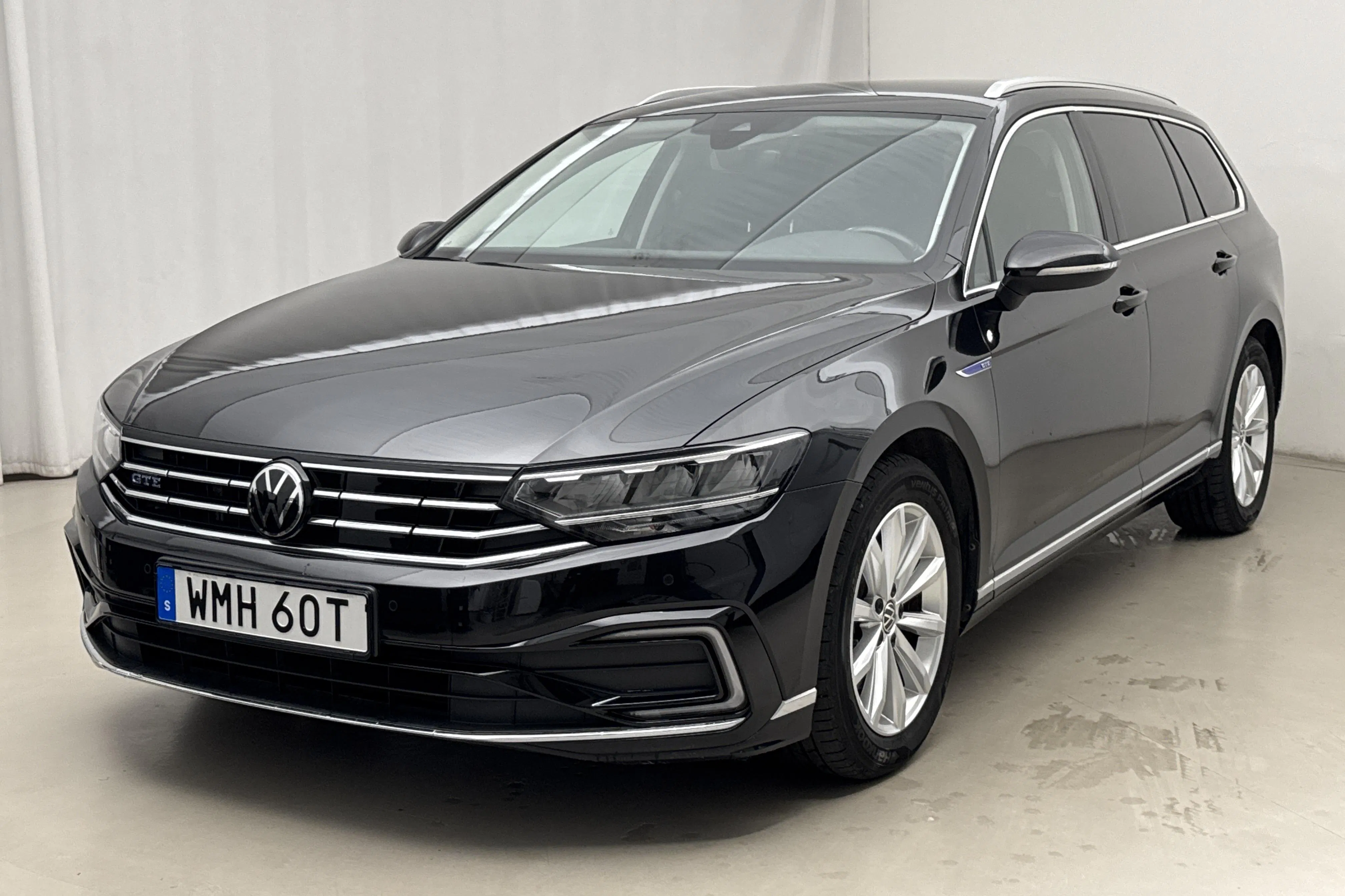Presentation photo 1 of 25: VW Passat 1.4 GTE Sportscombi (218hk) - 58 140 km - Automatic - black - 2022