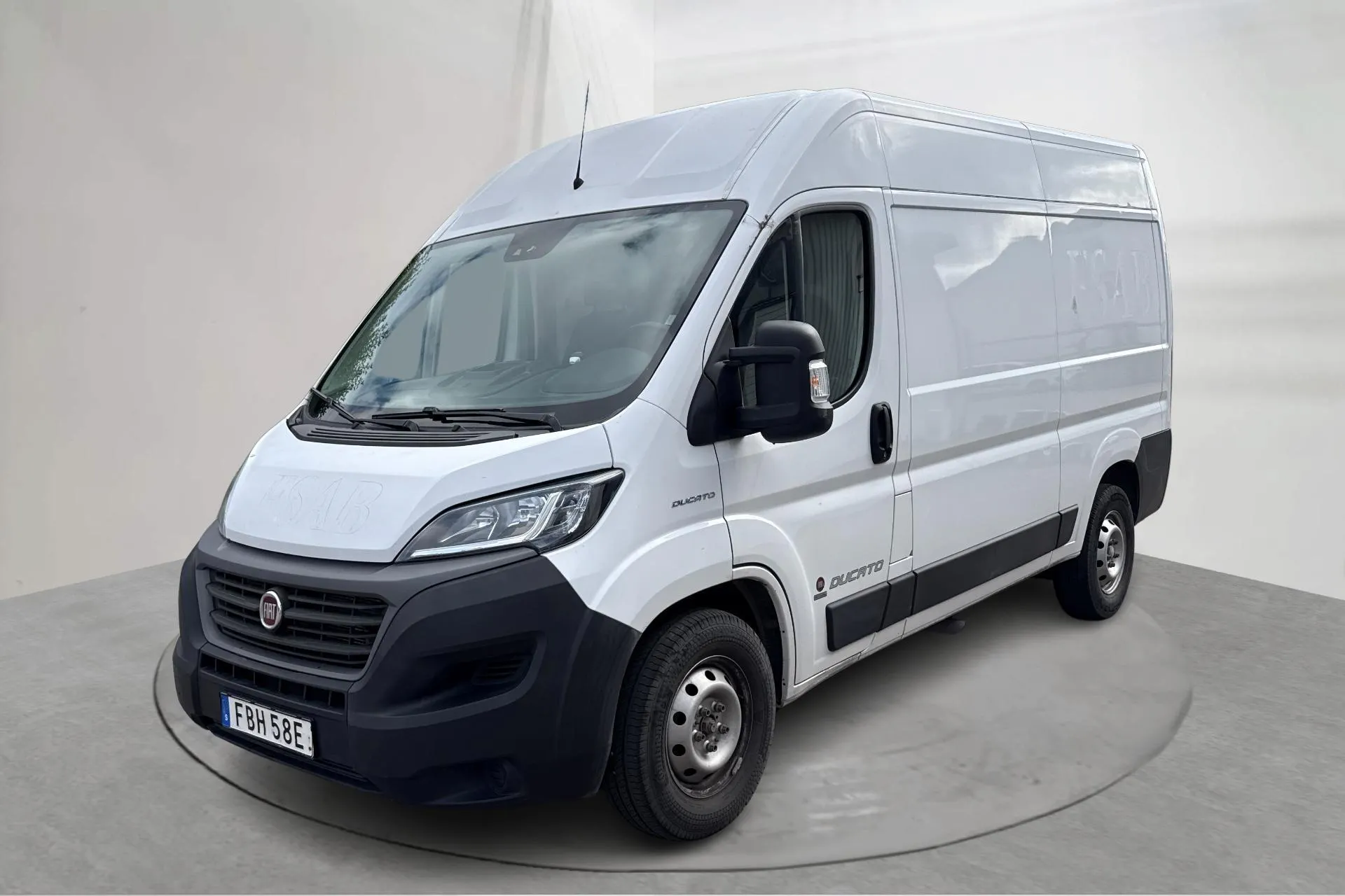 Presentation photo 1 of 13: Fiat Ducato 35 2.3 Multijet Skåp (150hk) - 111 070 km - Automatic - white - 2021