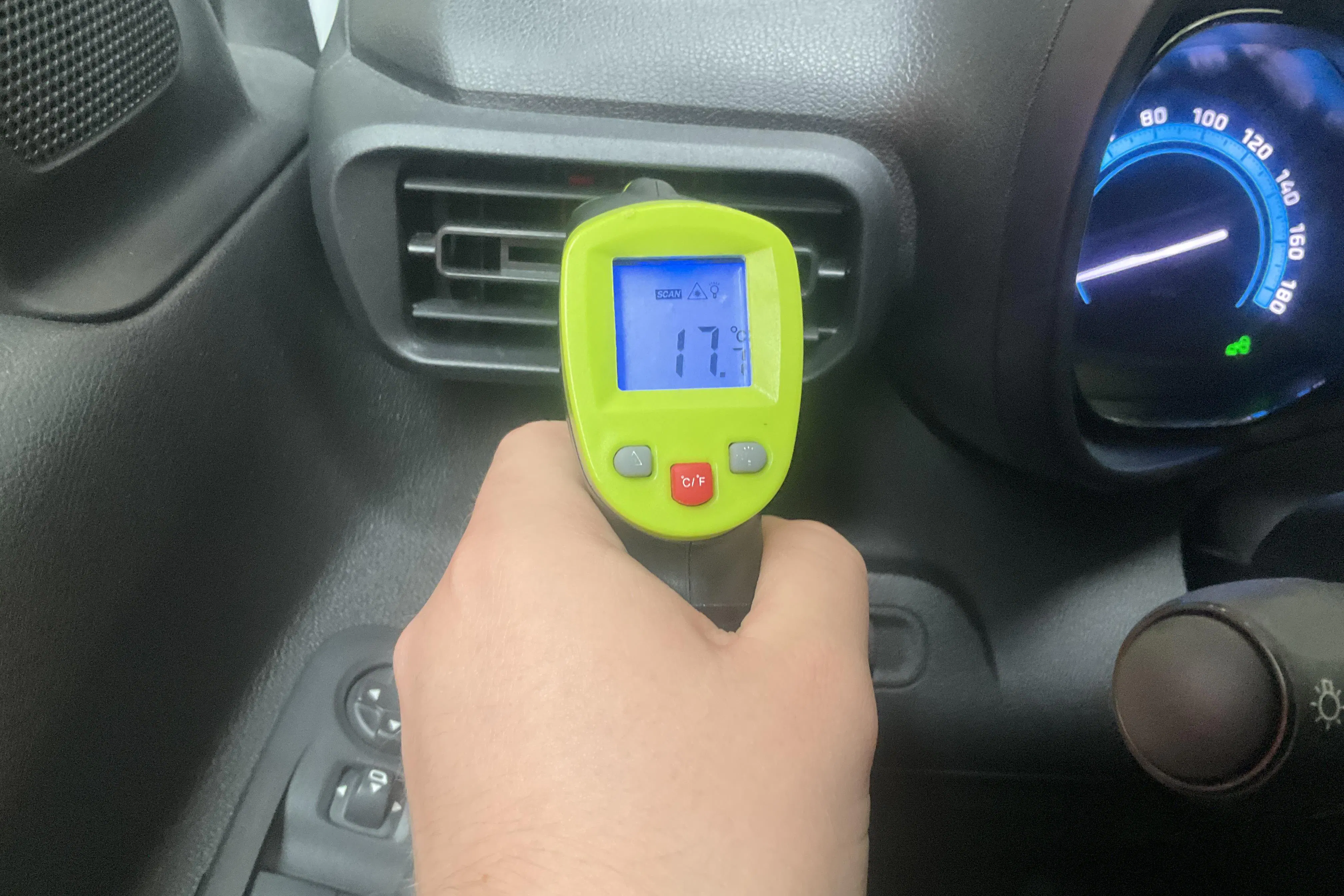 Presentation photo 15 of 15: Toyota PROACE CITY Electric 50kWh (136hk) - 39 060 km - Automatic - white - 2023