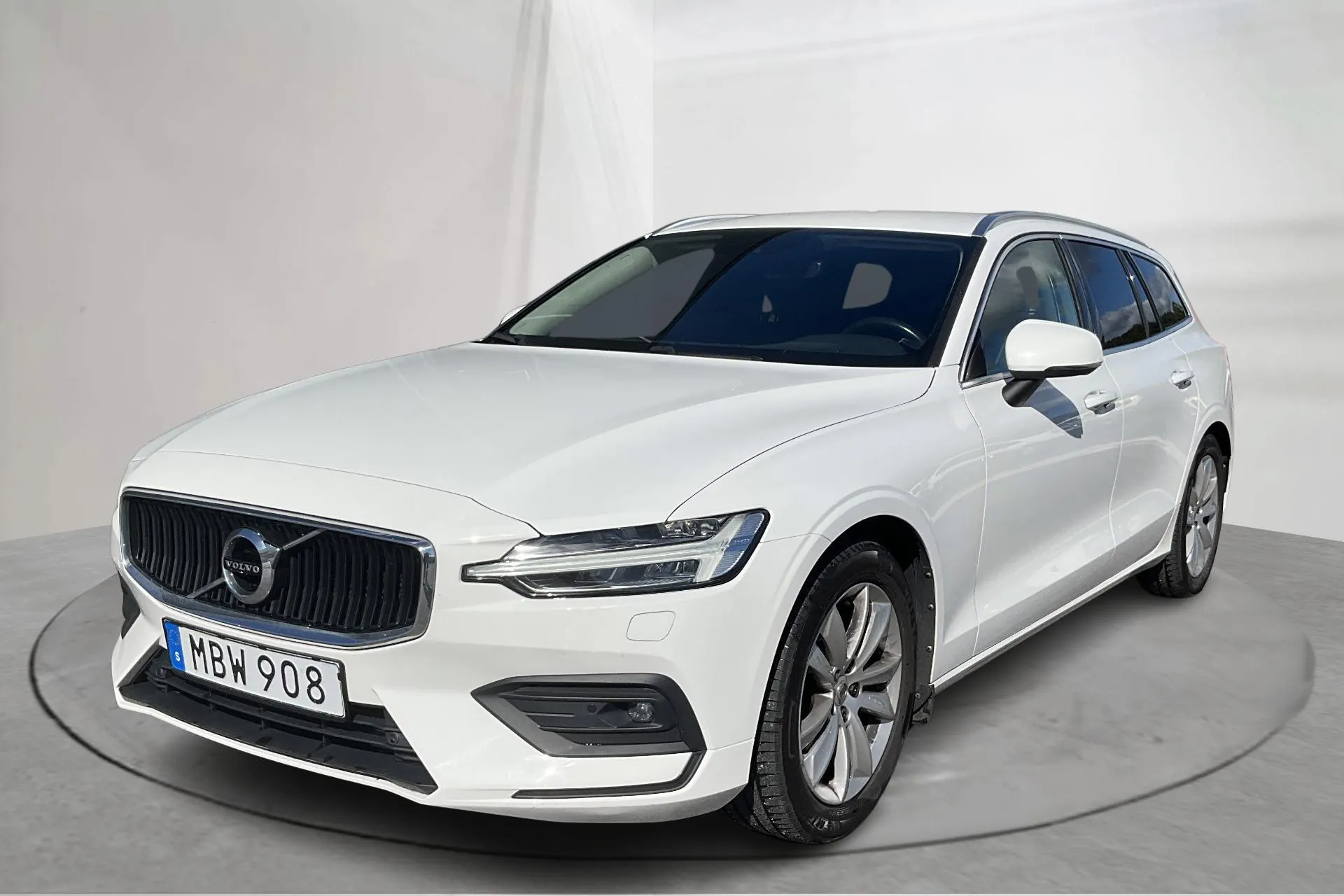 Presentation photo 1 of 17: Volvo V60 D3 (150hk) - 158 640 km - Automatic - white - 2019