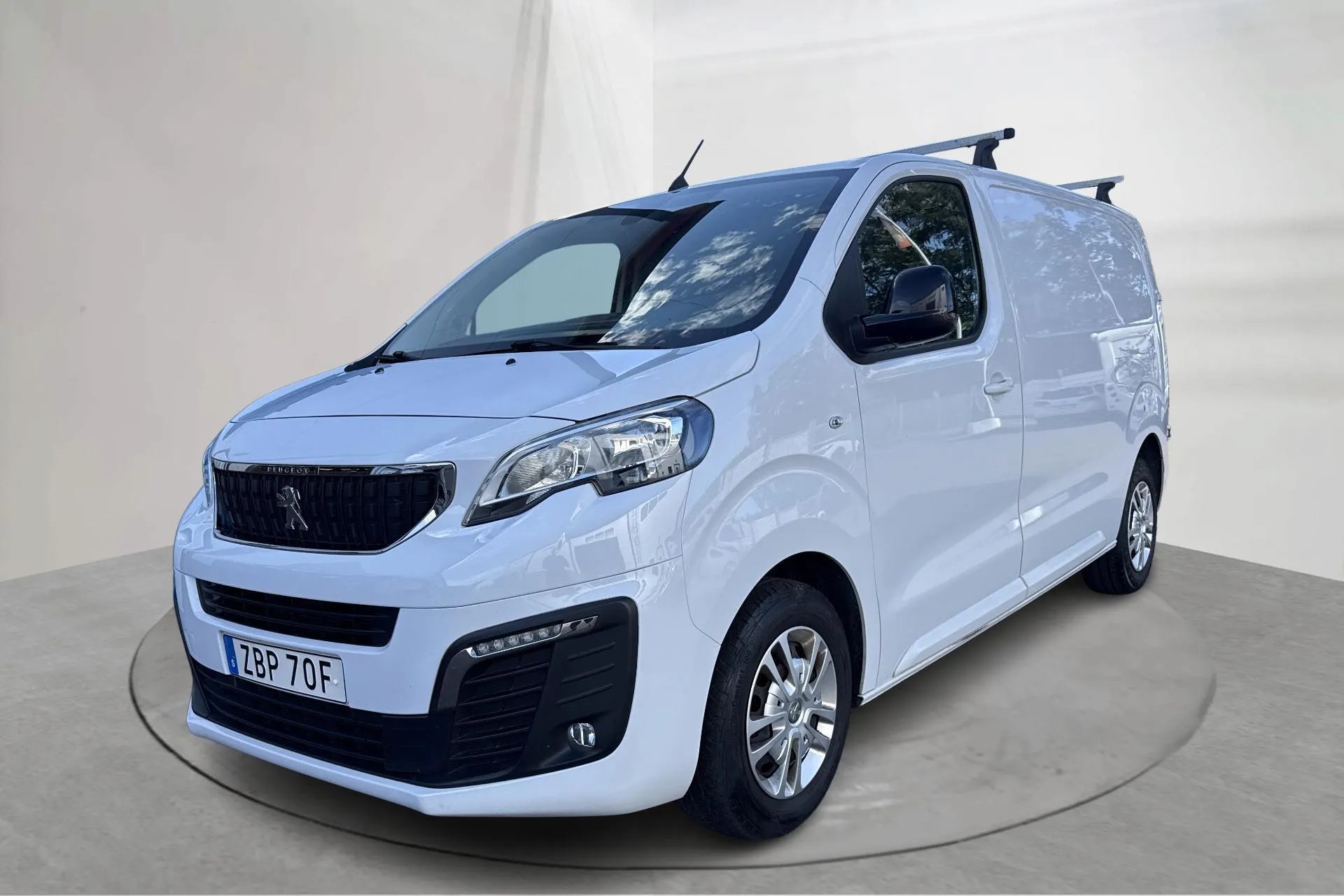 Presentationsfoto 1 av 14: Peugeot Expert BlueHDi Skåp (145hk) - 11 036 mil - Manuell - vit - 2022
