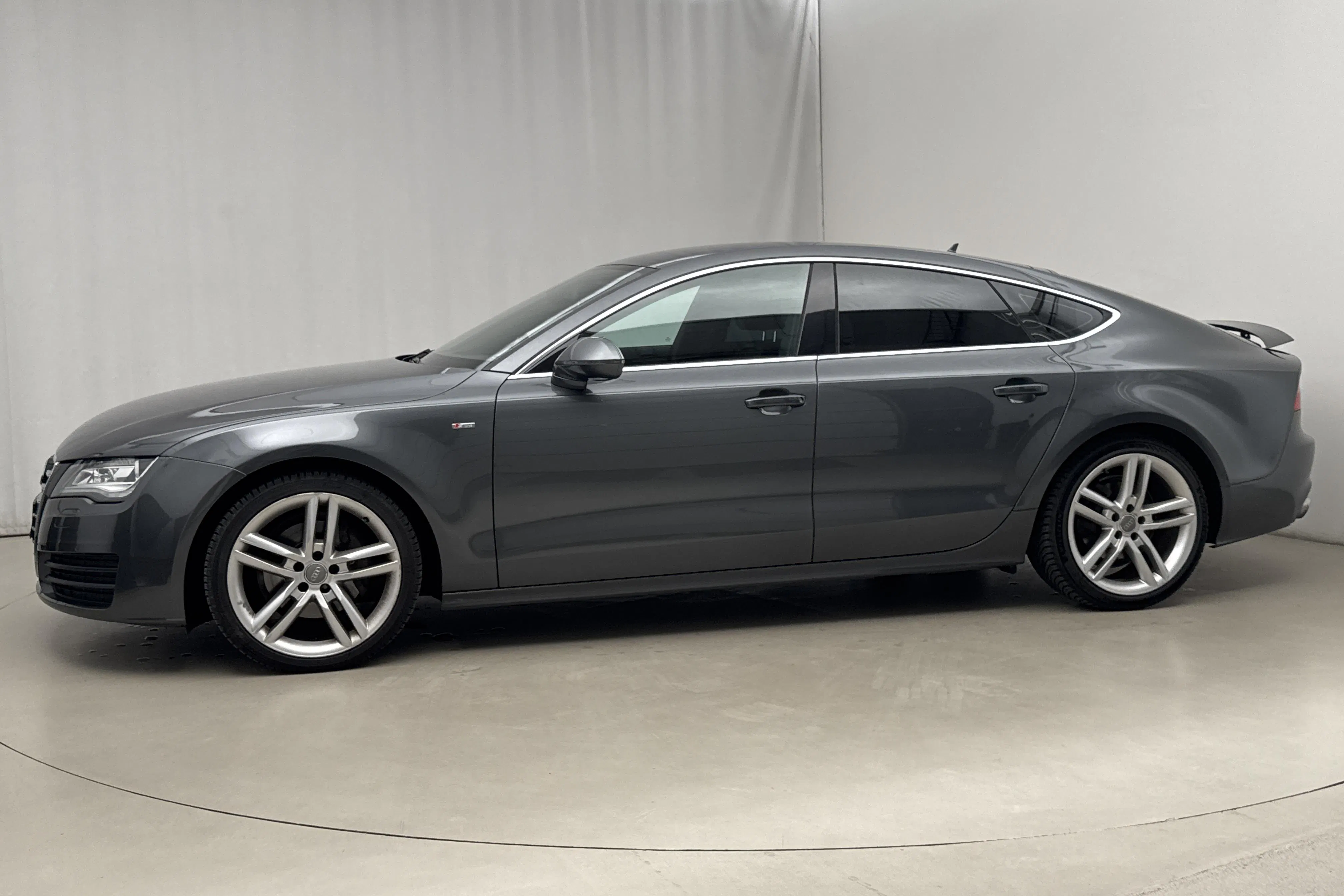 Presentation photo 2 of 23: Audi A7 3.0 TDI Sportback quattro (204hk) - 250 790 km - Automatic - gray - 2014
