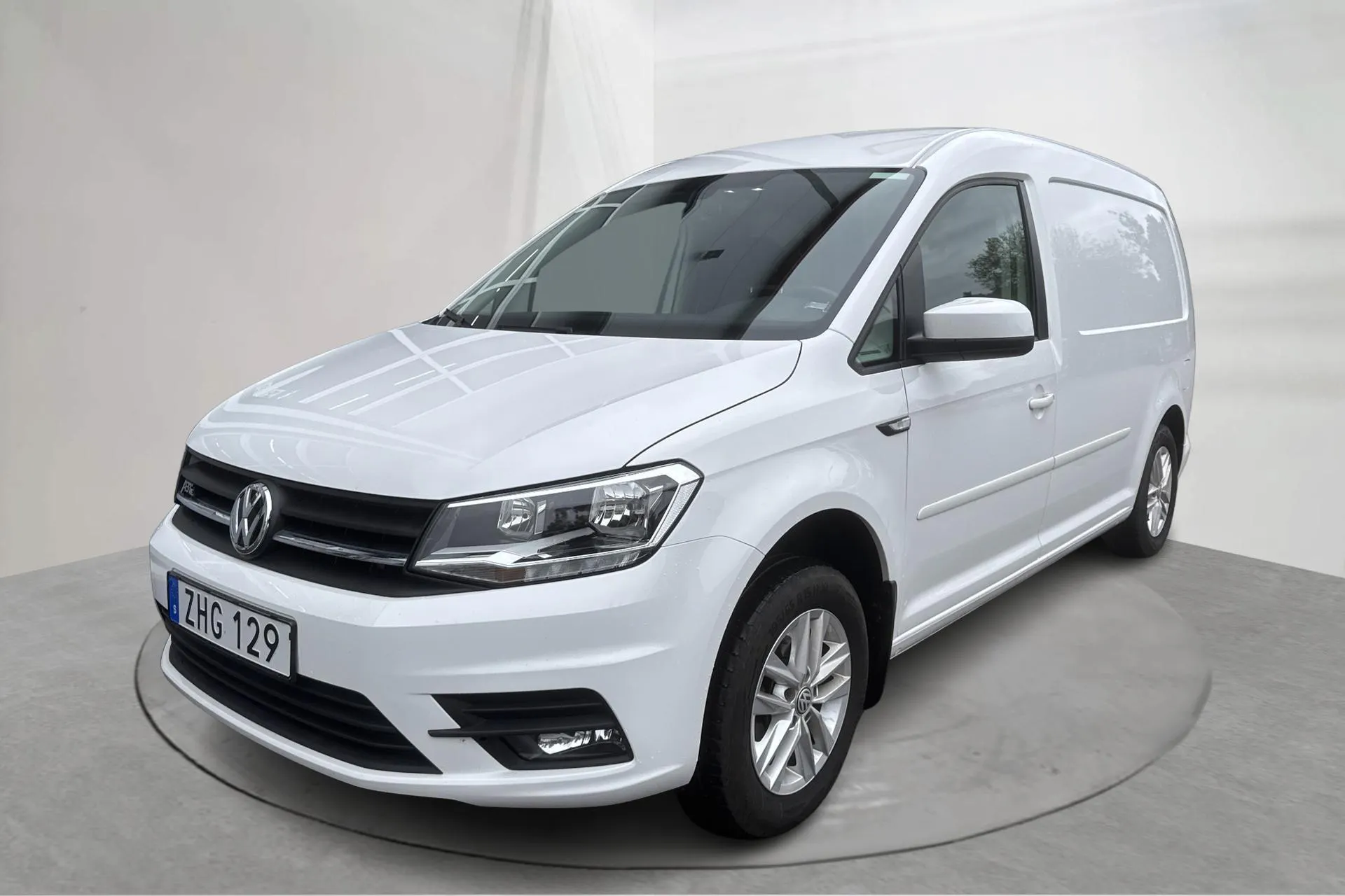 Presentation photo 1 of 12: VW e-Caddy ABT Maxi Skåp (110hk) - 32 400 km - Automatic - white - 2020