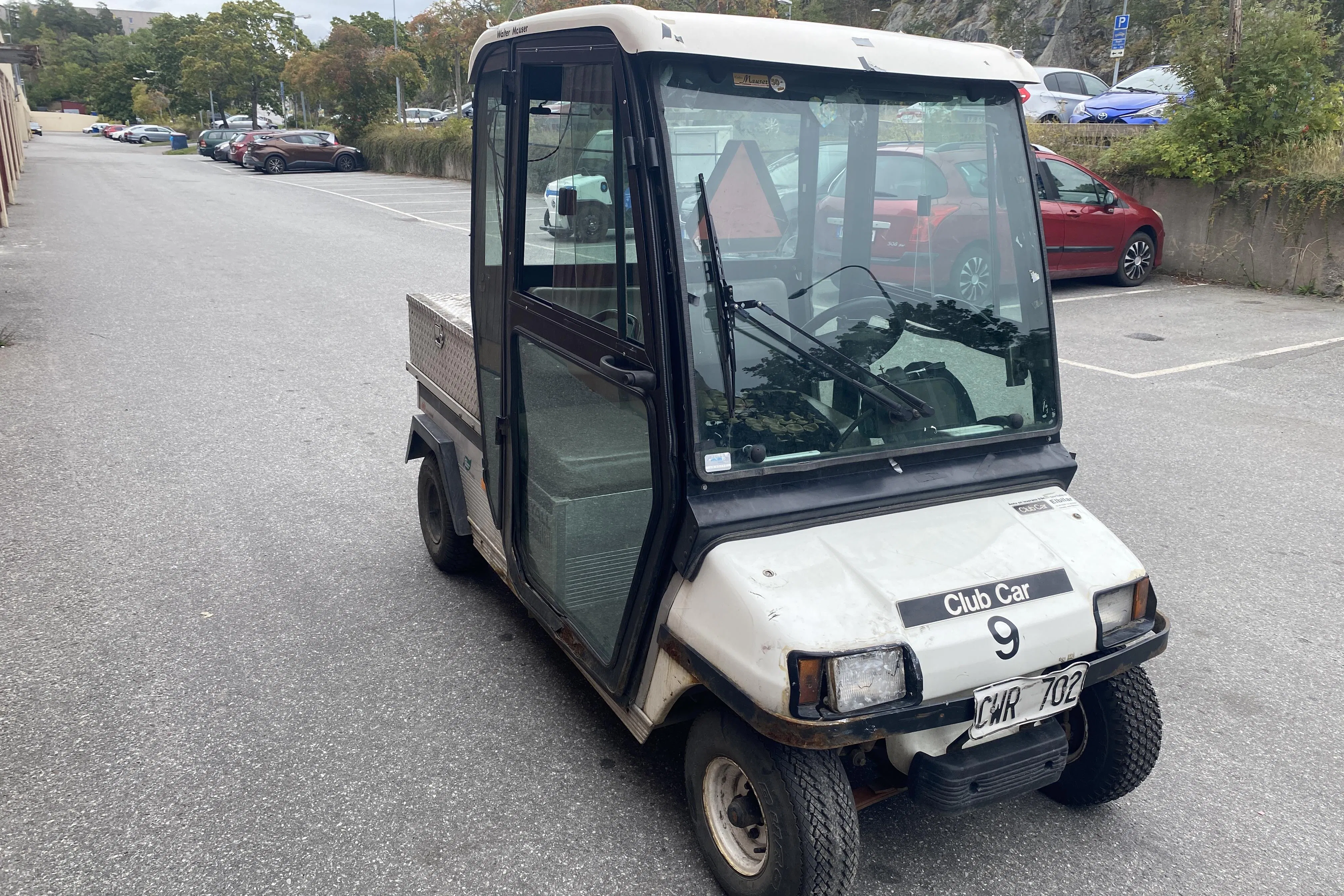Presentationsfoto 2 av 29: CLUB CAR CARRYALL 2 - 0 km - Automat - vit - 2011