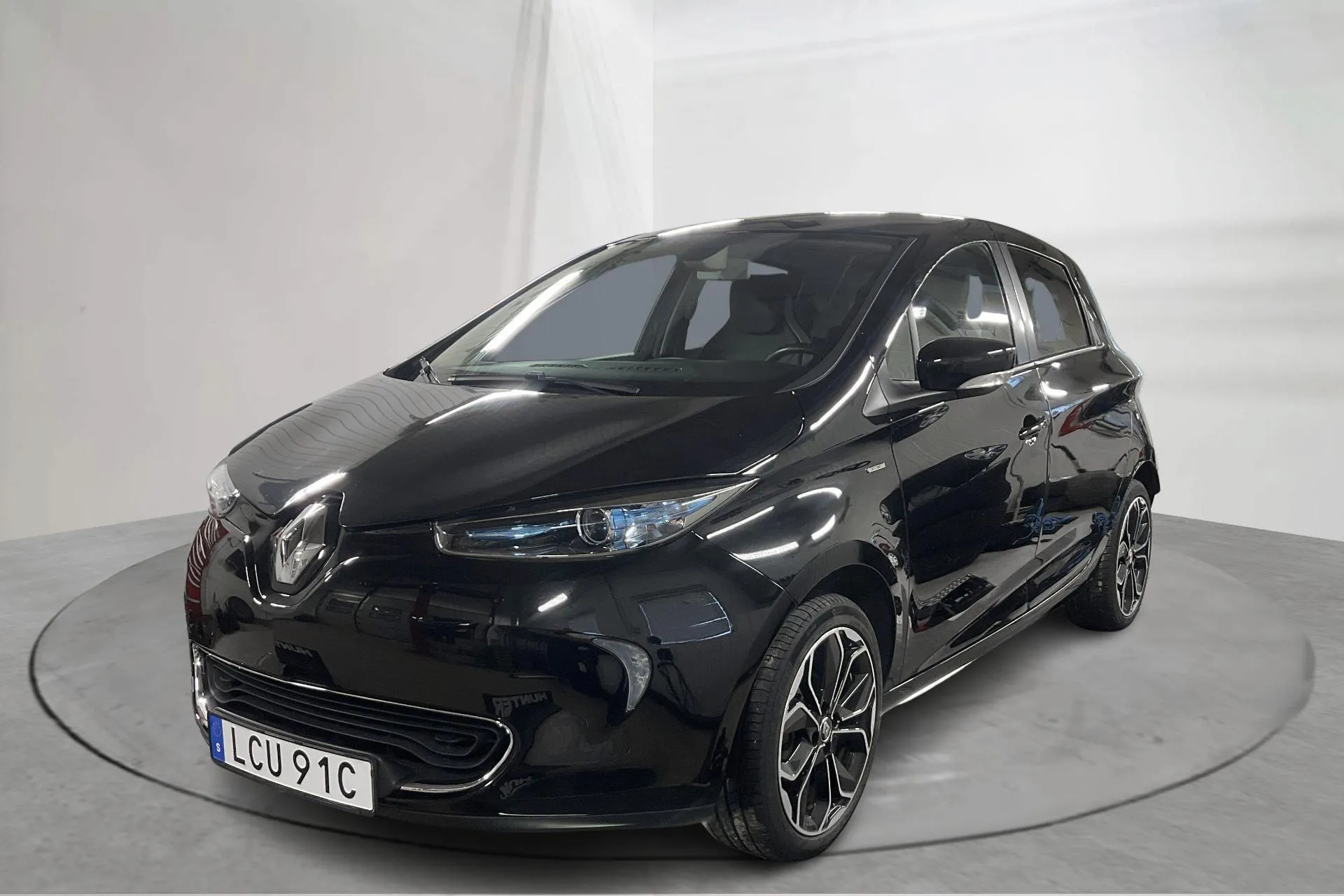 Presentation photo 1 of 18: Renault Zoe 41kWh R110 (108hk) - 25 330 km - Automatic - black - 2019