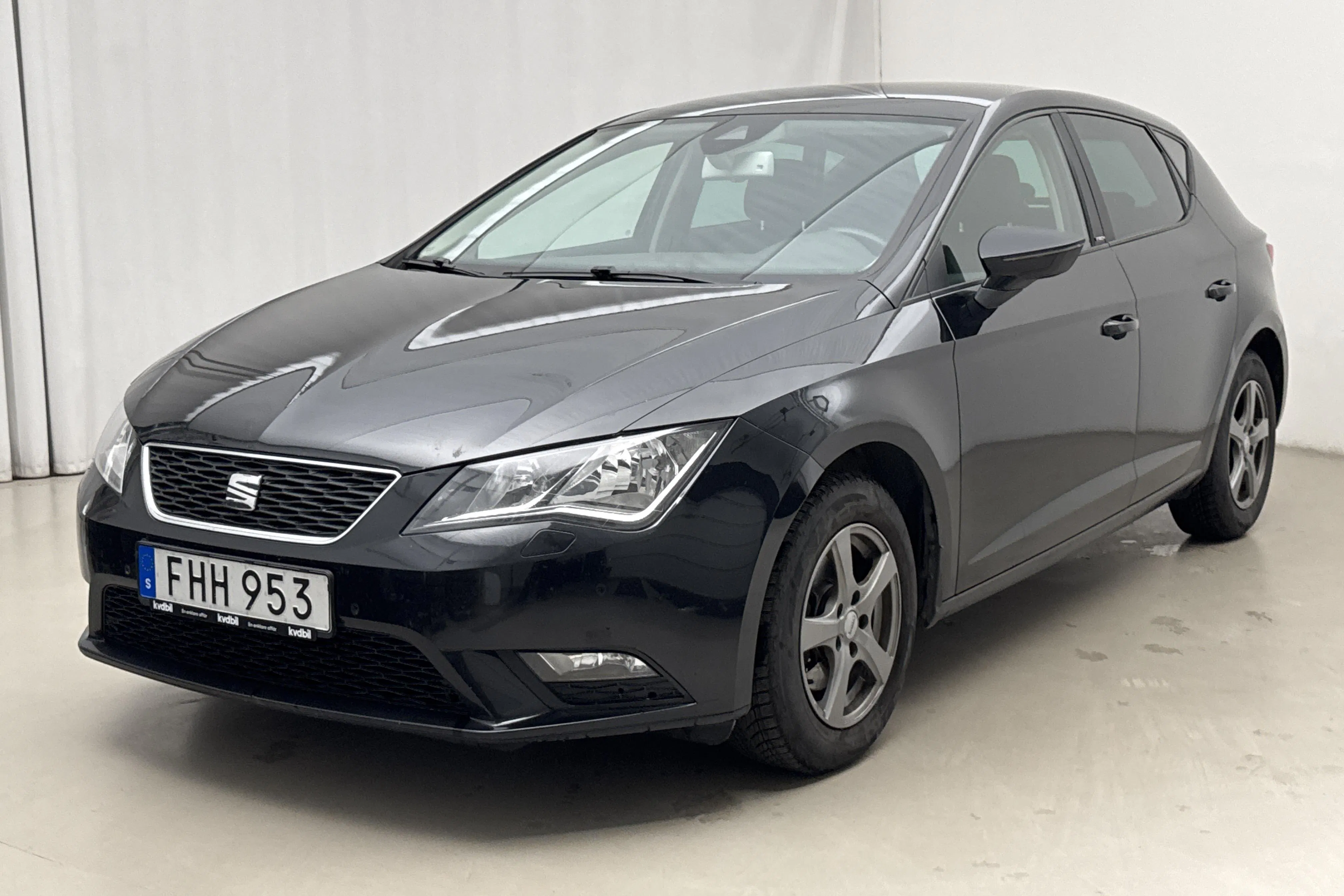 Presentation photo 1 of 14: Seat Leon 1.2 TSI 5dr (110hk) - 222 860 km - Manual - black - 2015