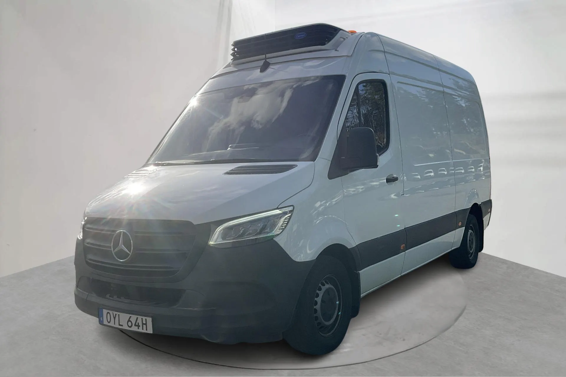 Presentation photo 1 of 21: Mercedes Sprinter 317 CDI Skåp RWD (170hk) - 123 170 km - Automatic - white - 2022