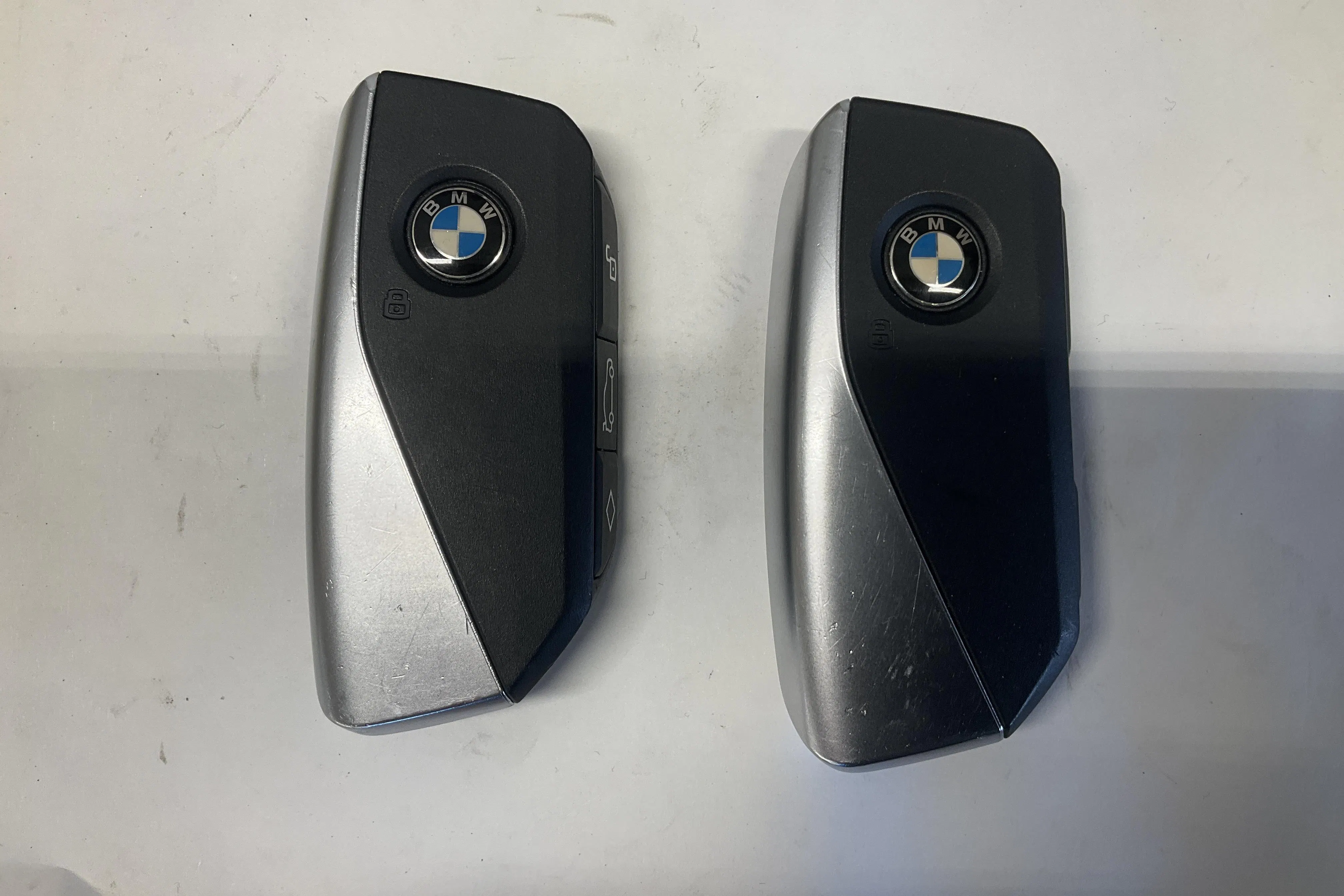 Presentationsfoto 20 av 20: BMW iX1 xDrive30, U11 (313hk) - 8 203 mil - Automat - grön - 2024