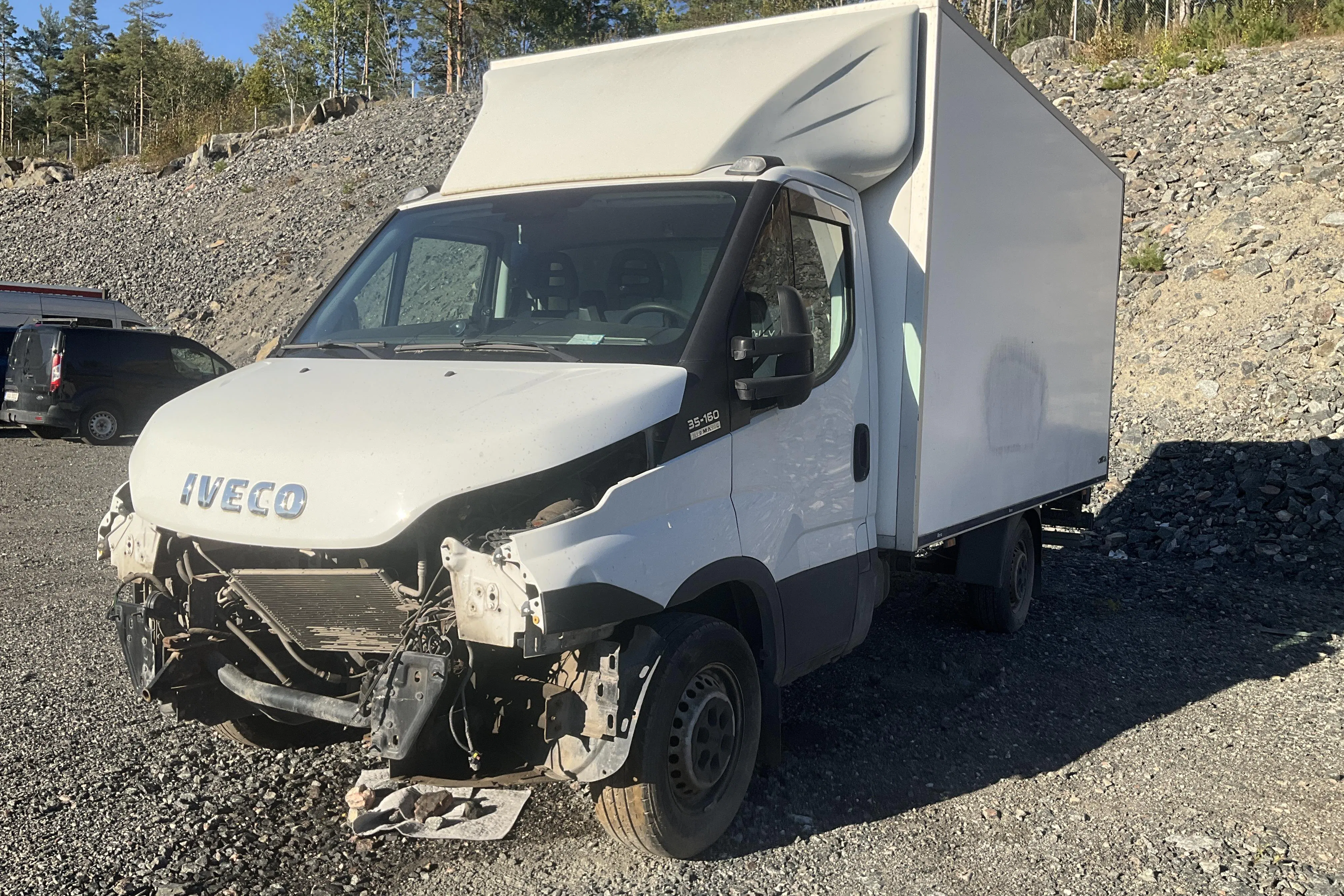 Presentationsfoto 1 av 11: Iveco Daily 35 2.3 (156hk) - 0 mil - Automat - vit - 2017