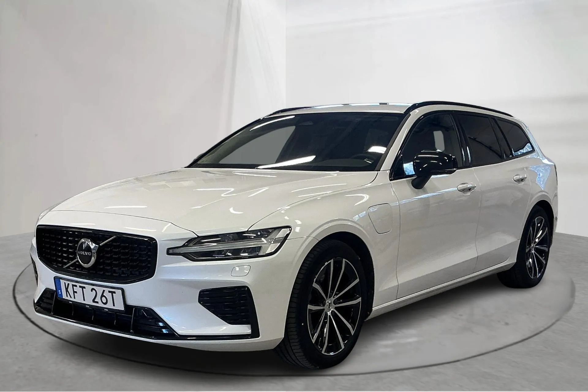 Presentation photo 1 of 19: Volvo V60 T6 AWD Recharge (350hk) - 129 090 km - Automatic - 2023