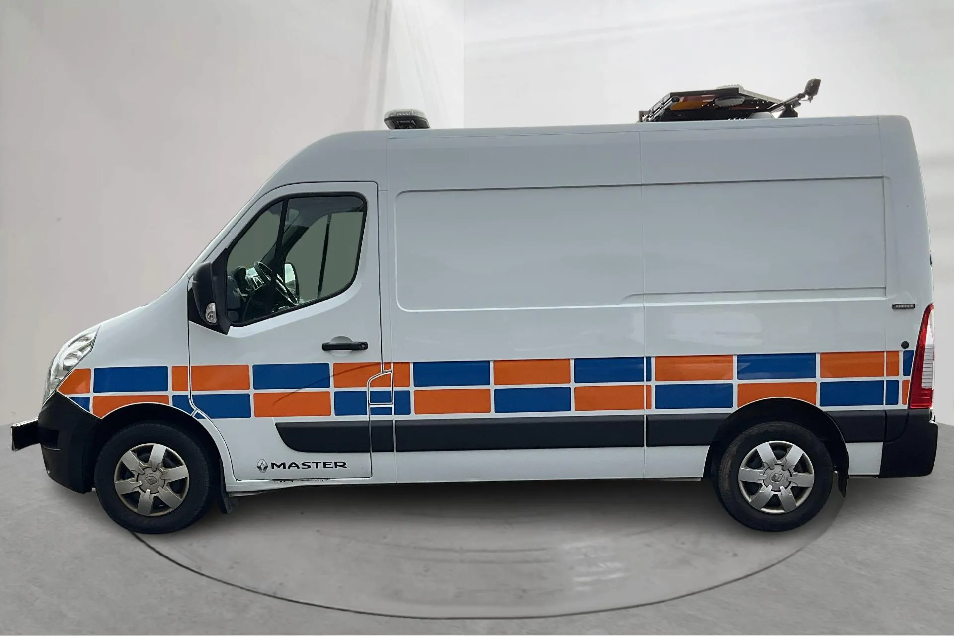 Presentation photo 2 of 16: Renault Master 2.3 dCi FAP 2WD (130hk) - 85 800 km - Manual - white - 2017