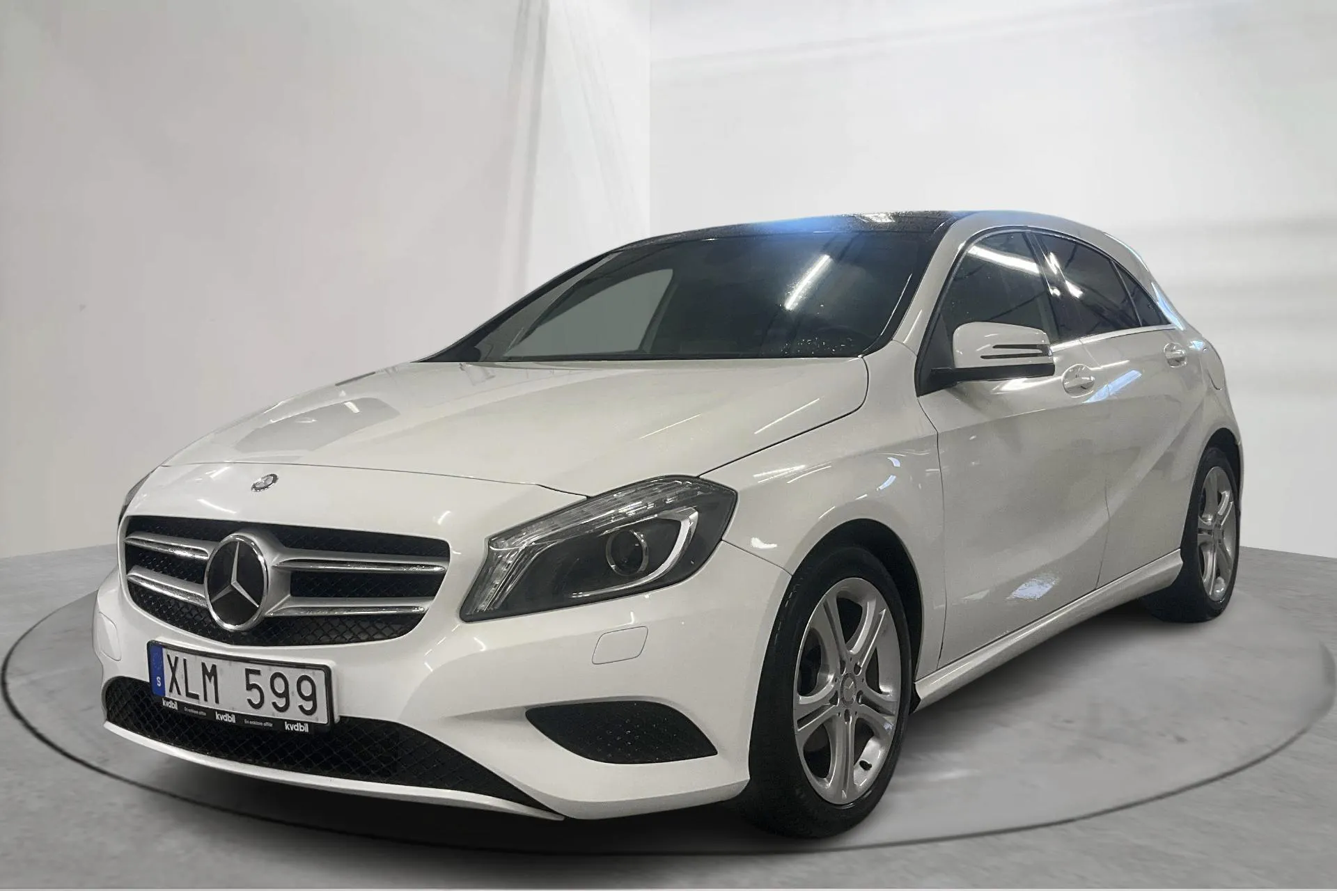 Presentationsfoto 1 av 21: Mercedes A 180 CDI 5dr W176 (109hk) - 11 490 mil - Automat - vit - 2013