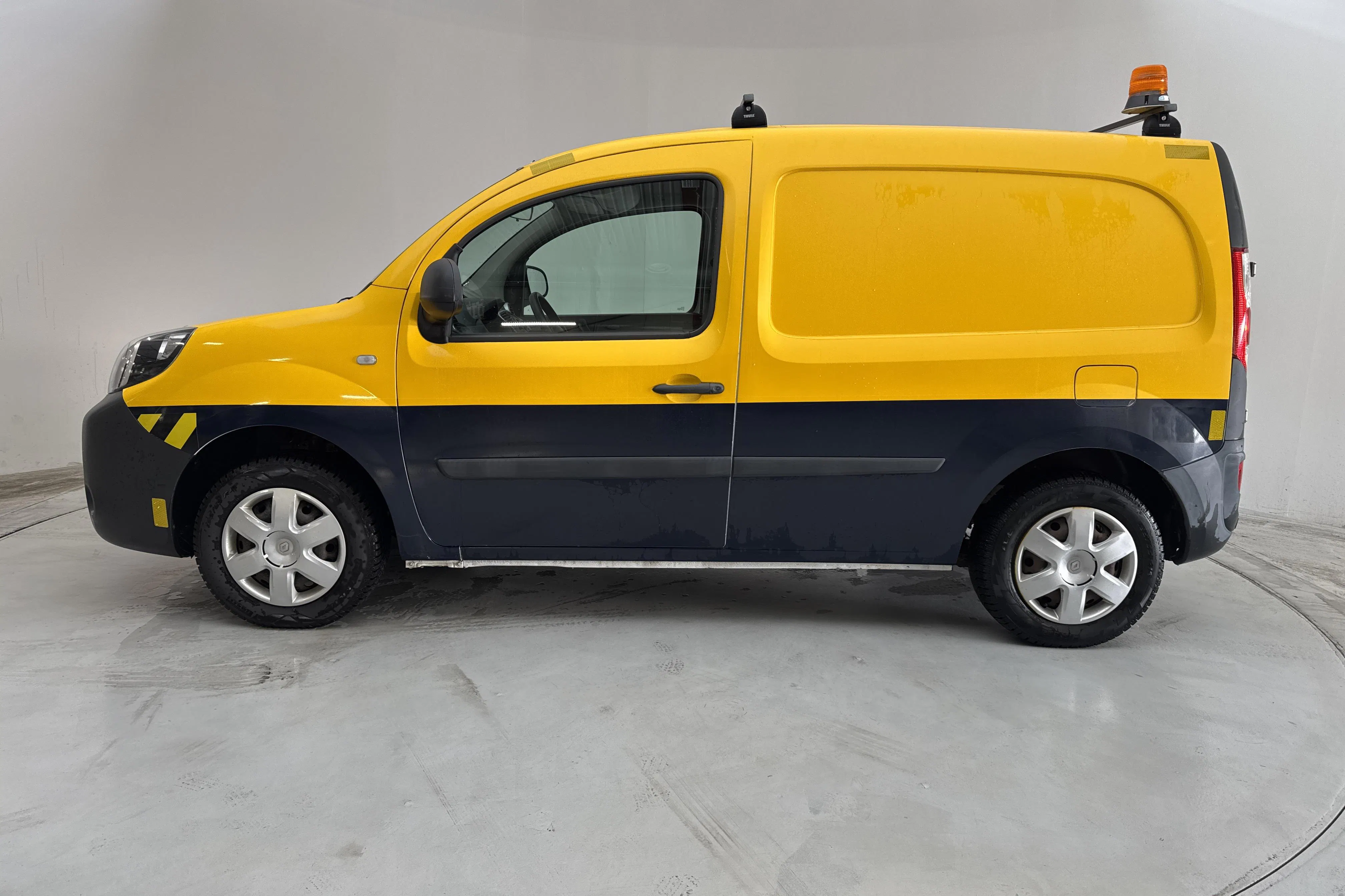 Presentationsfoto 2 av 10: Renault Kangoo II Z.E. 22kWh Skåp (60hk) - 2 529 mil - Automat - gul - 2016