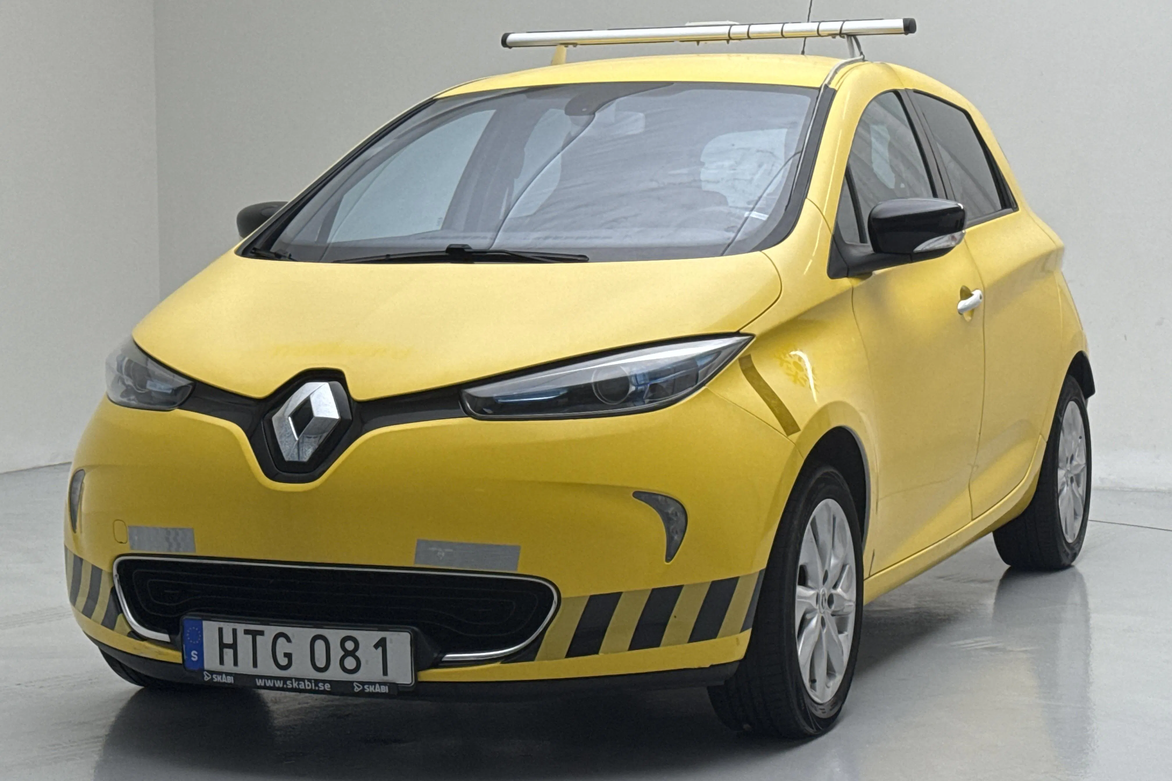 Presentationsfoto 1 av 16: Renault Zoe 22kWh R88 (88hk) - 3 454 mil - Automat - gul - 2015