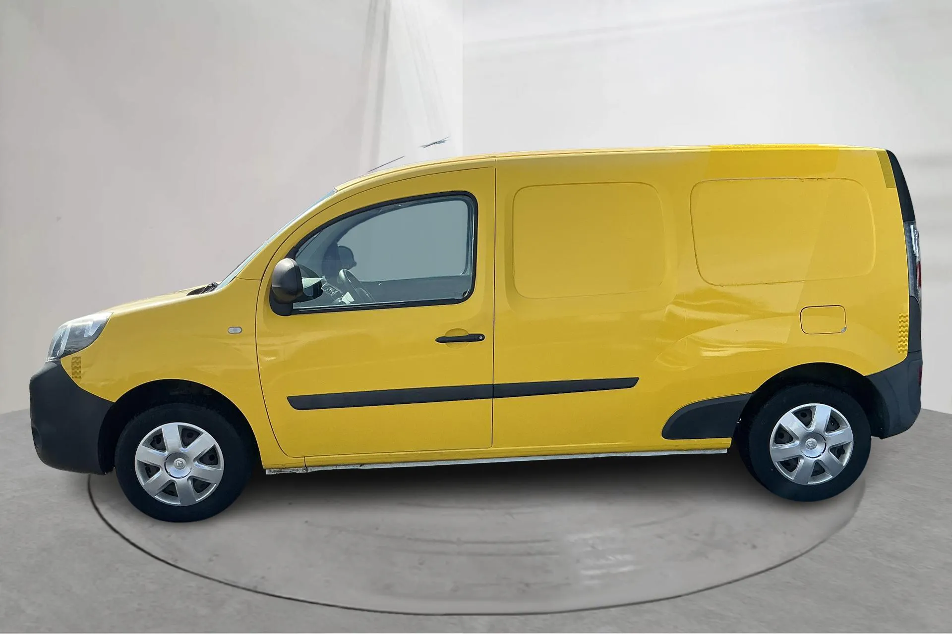 Presentationsfoto 2 av 16: Renault Kangoo II Z.E. 22kWh Maxi Skåp (60hk) - 1 443 mil - Automat - vit - 2015