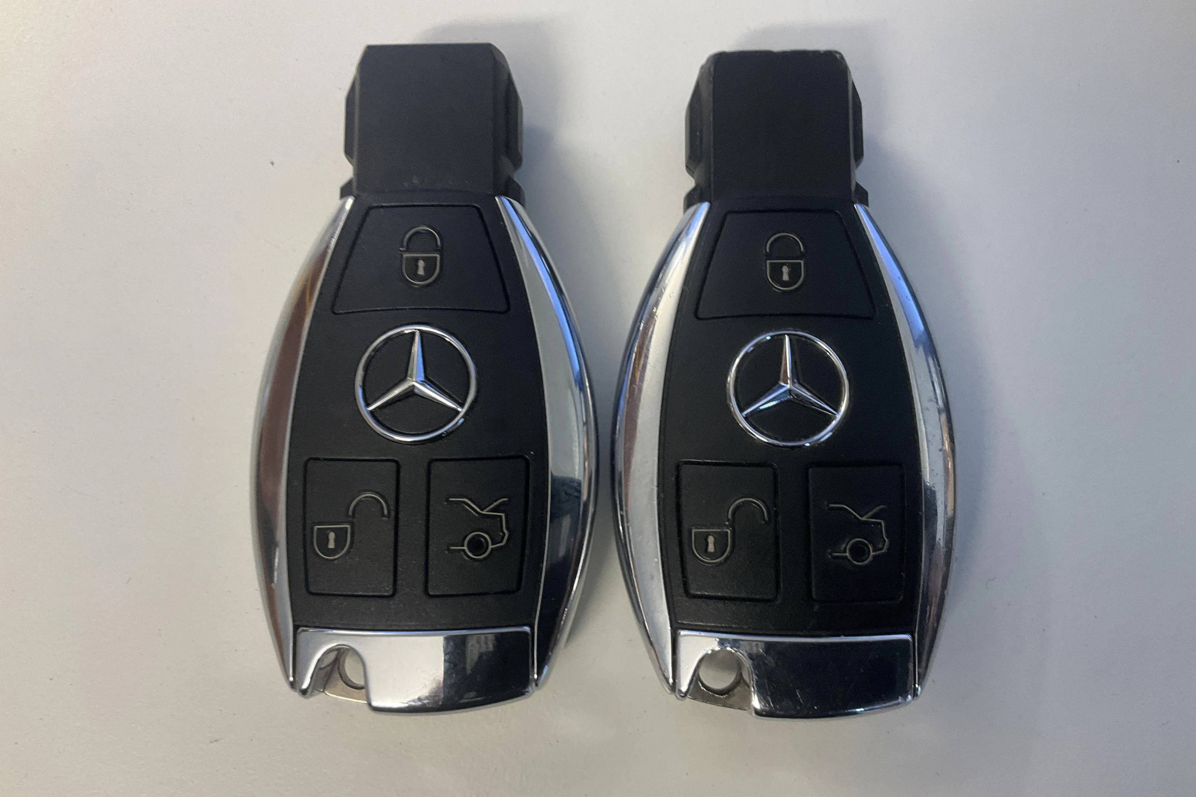 Presentationsfoto 17 av 17: Mercedes E 300 BlueTEC Hybrid Kombi S212 (204hk) - 21 697 mil - Automat - svart - 2015