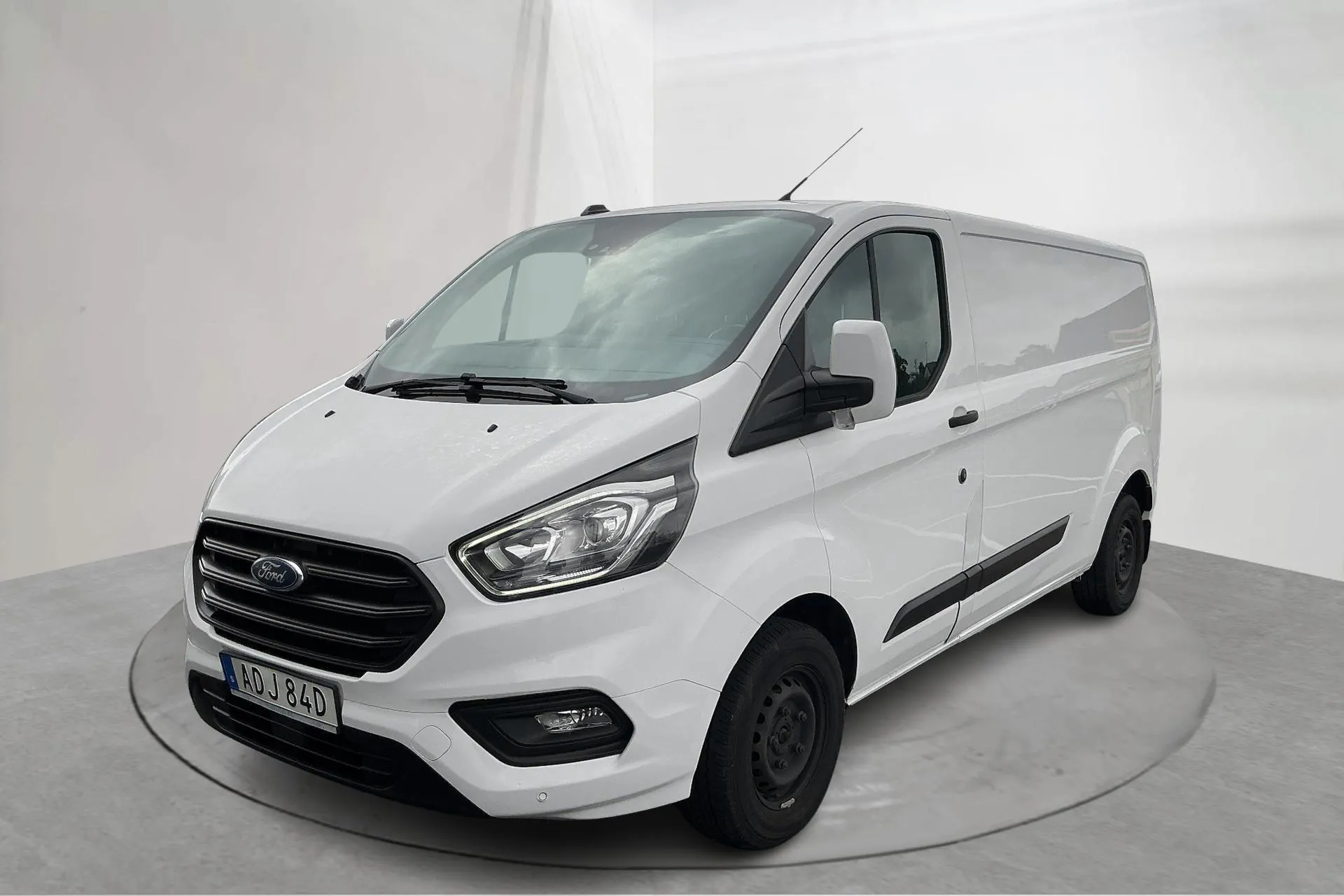 Presentationsfoto 1 av 15: Ford Transit Custom 300 (130hk) - 15 916 mil - Manuell - vit - 2020