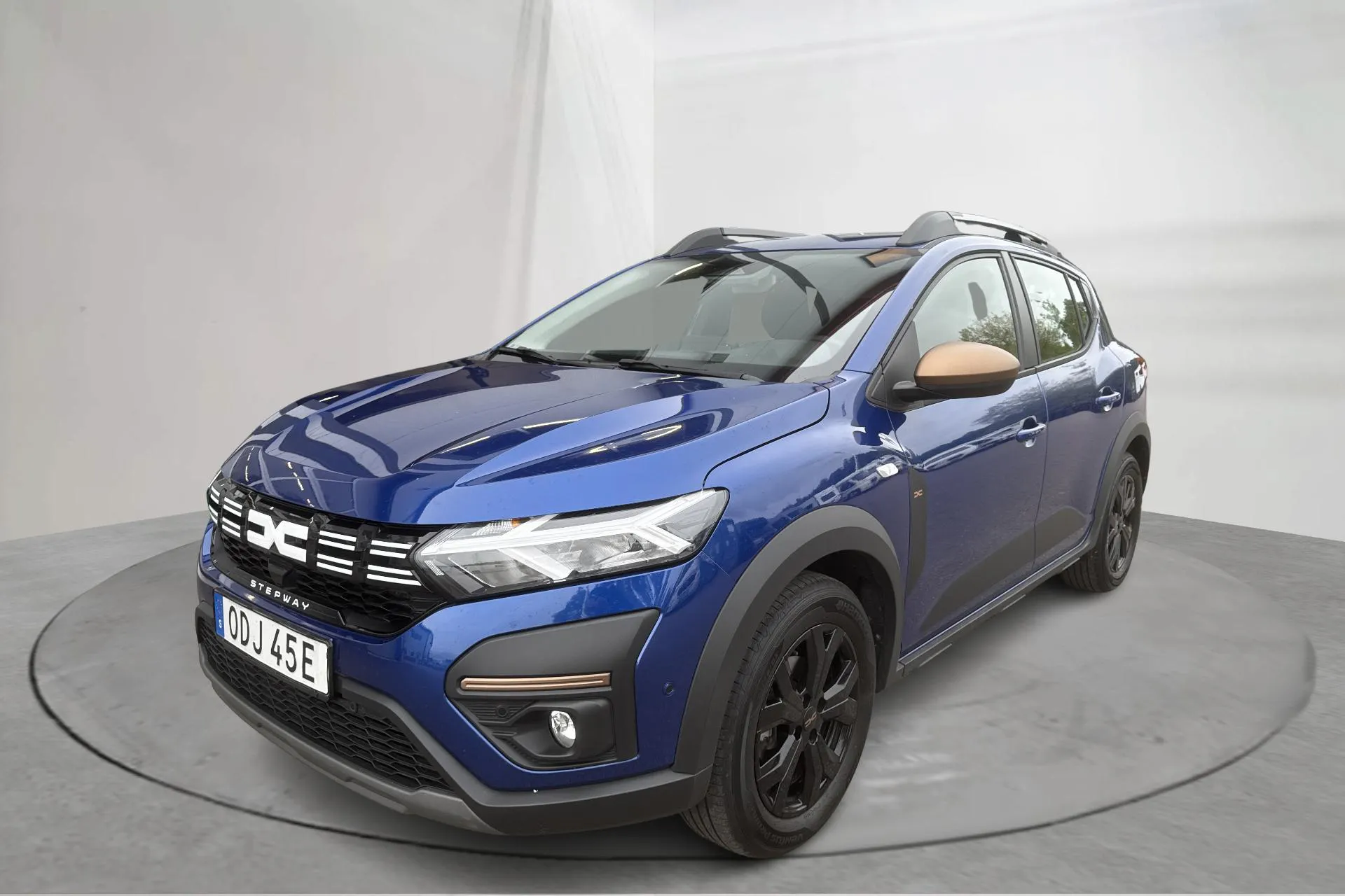 Presentation photo 1 of 12: Dacia Sandero Stepway 1.0 TCe (90hk) - 22 430 km - Automatic - blue - 2024